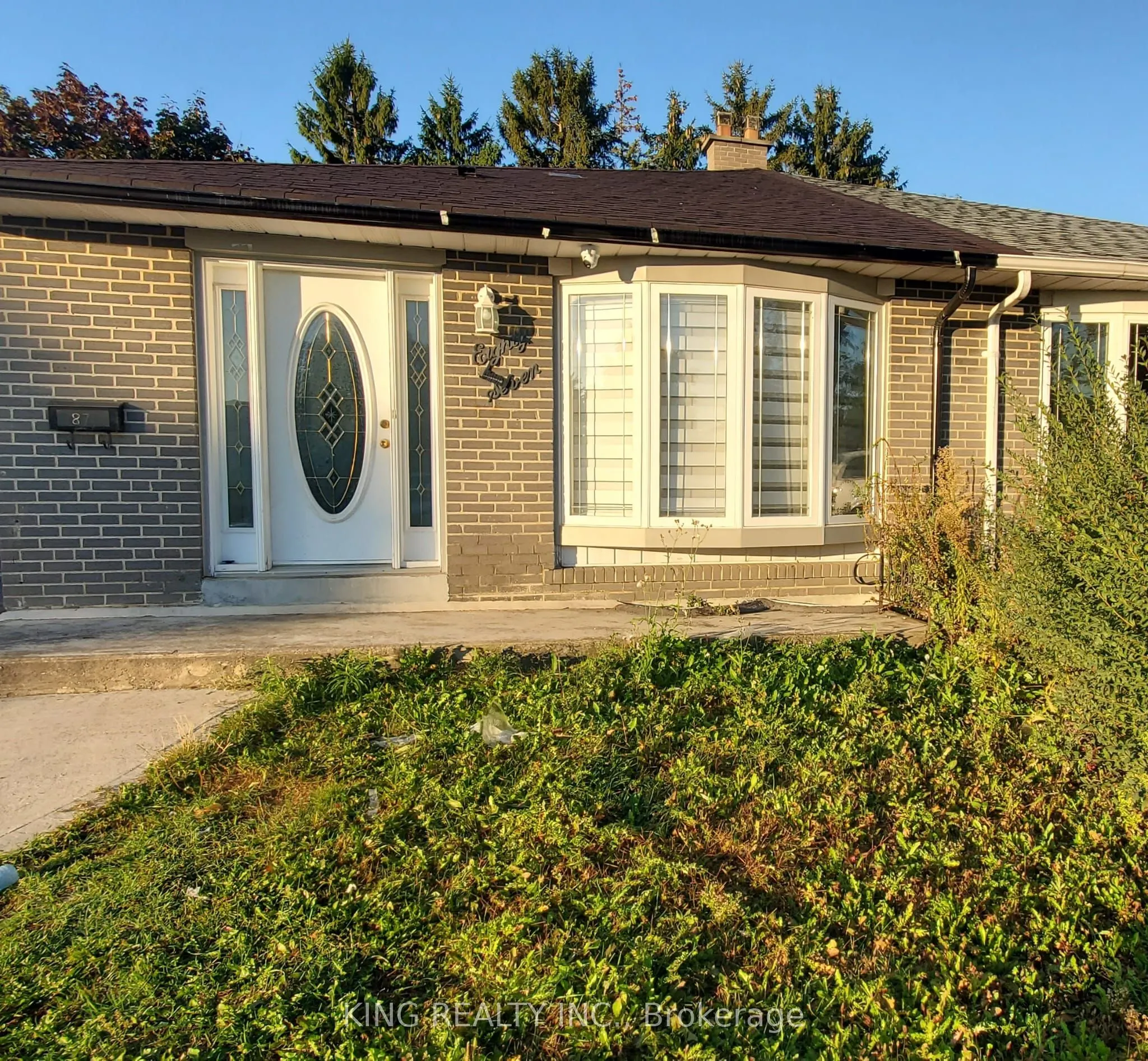 87 Aloma Crescent