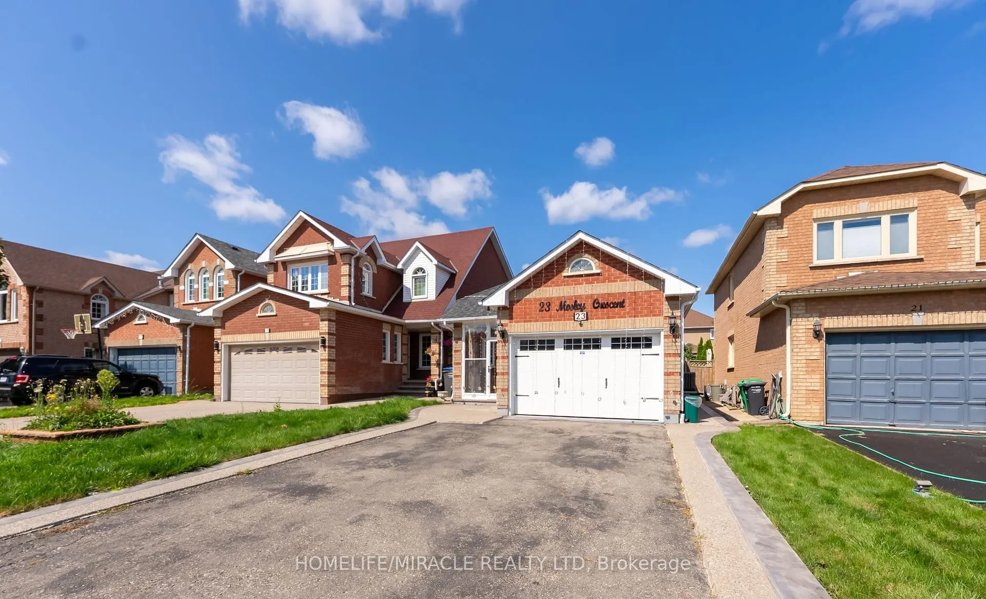 23 Mosley Crescent