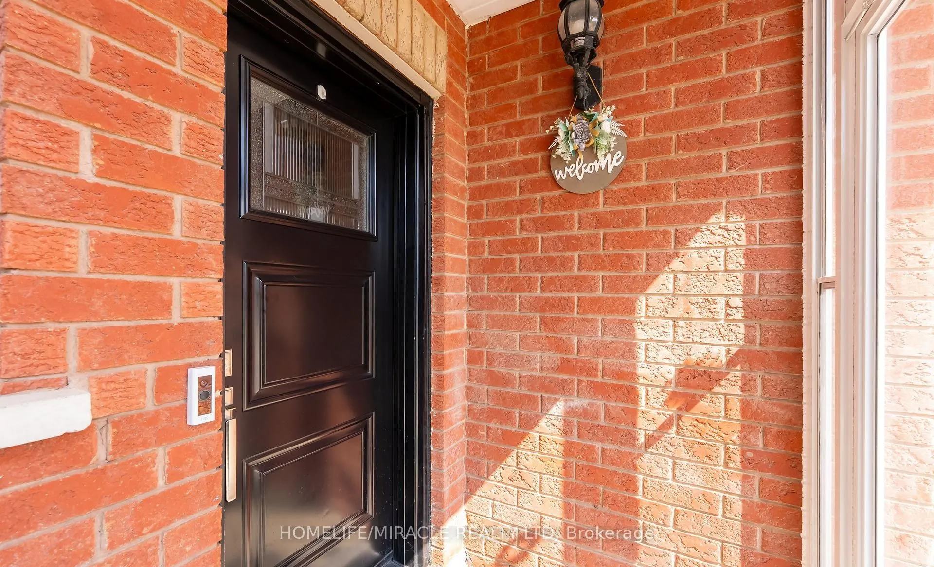 23 Mosley Crescent