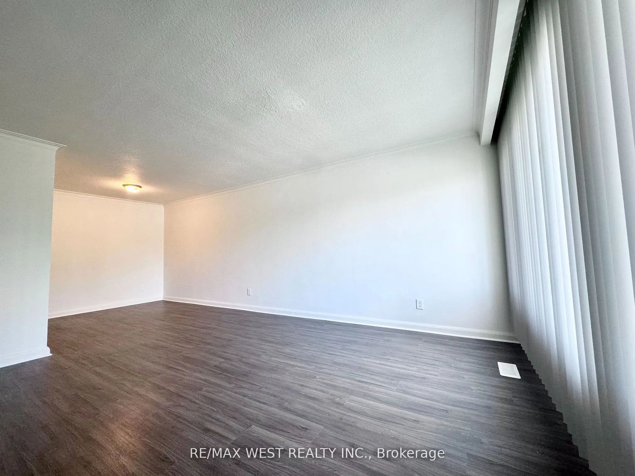 25 Bimini Crescent