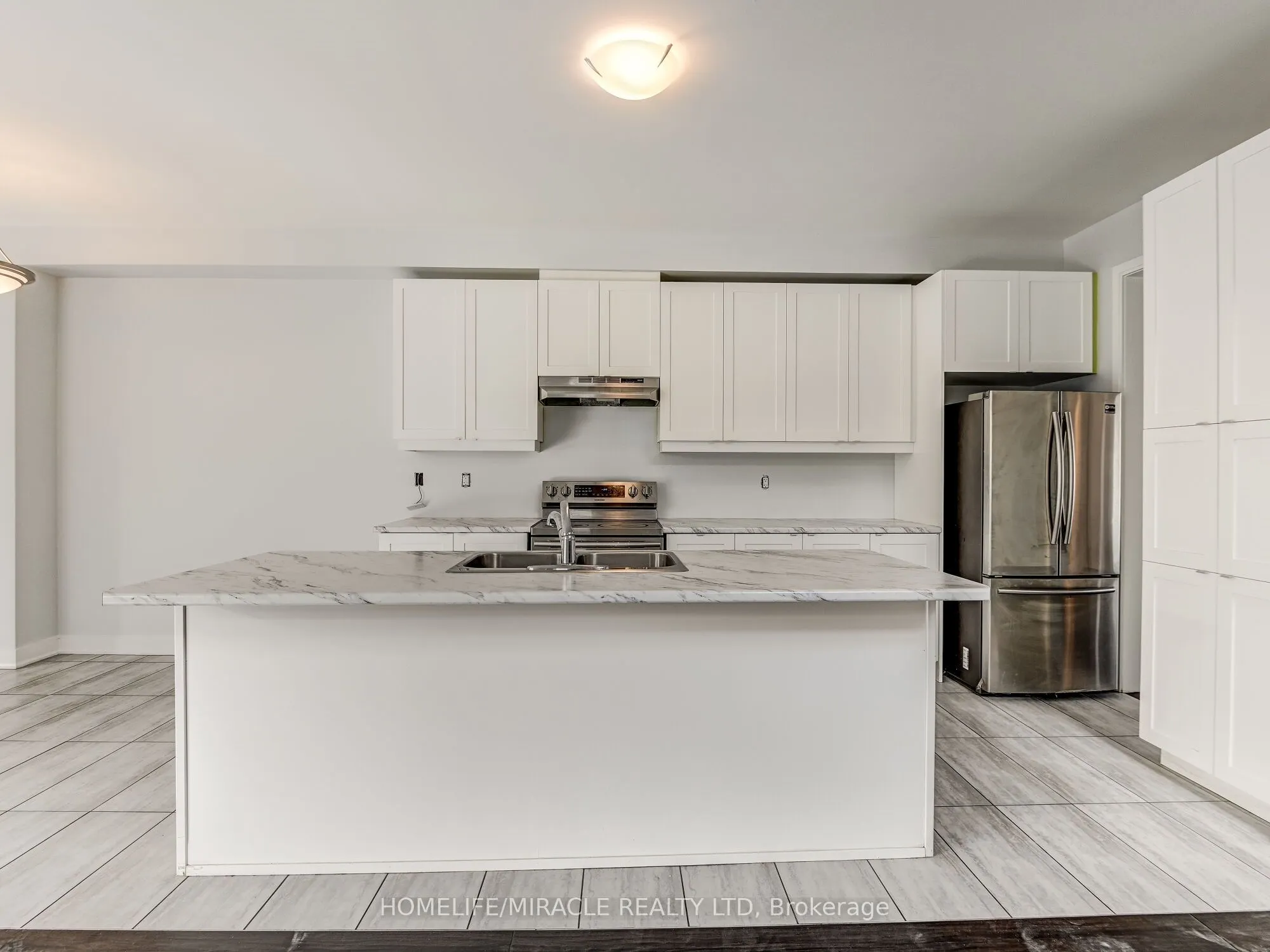 66 Pearman Crescent