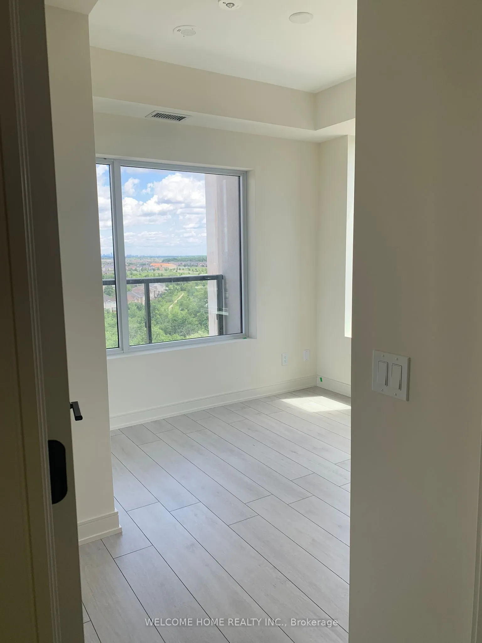 8010 Derry Road, #1102
