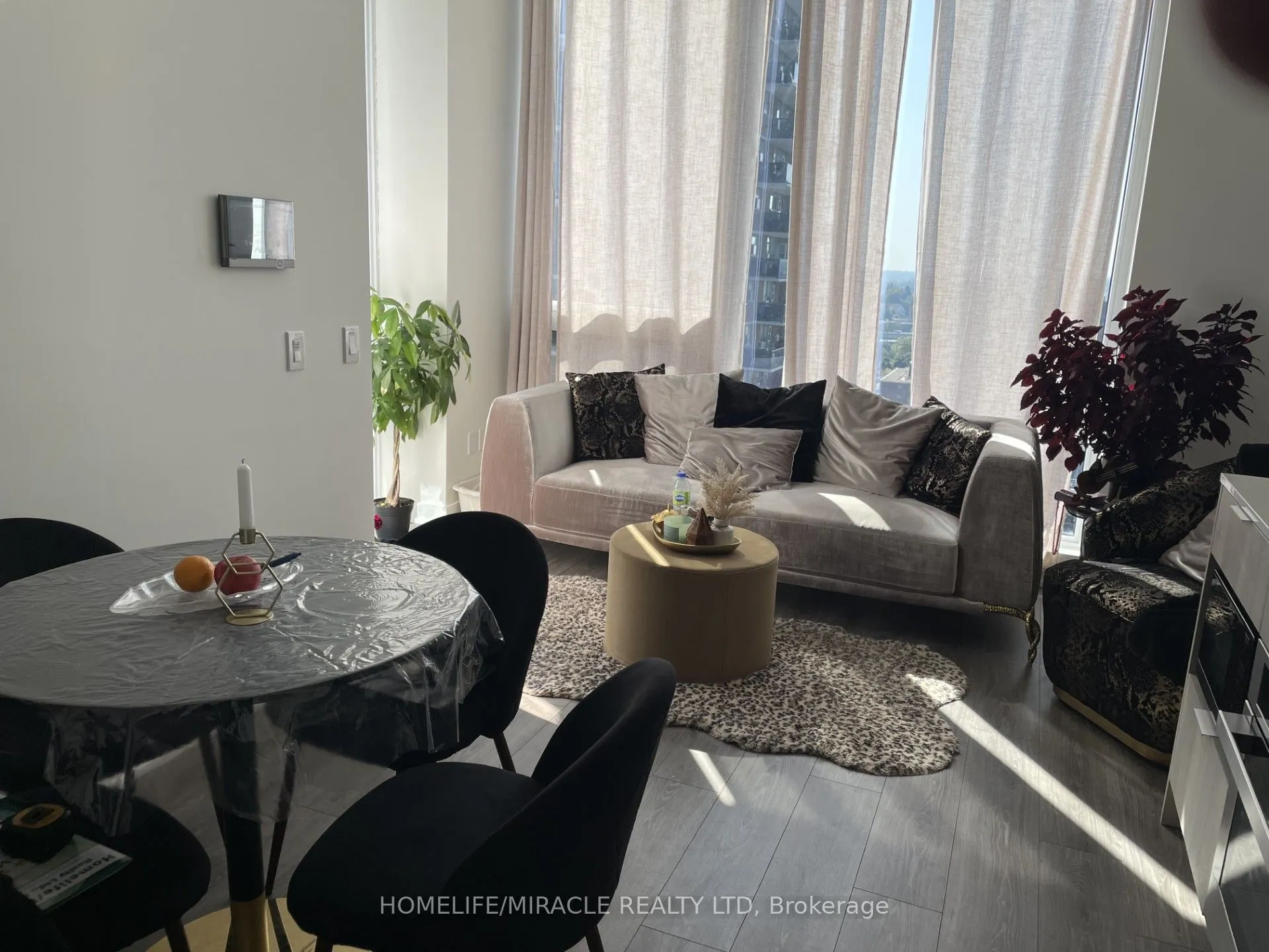 28 Ann Street, #1411