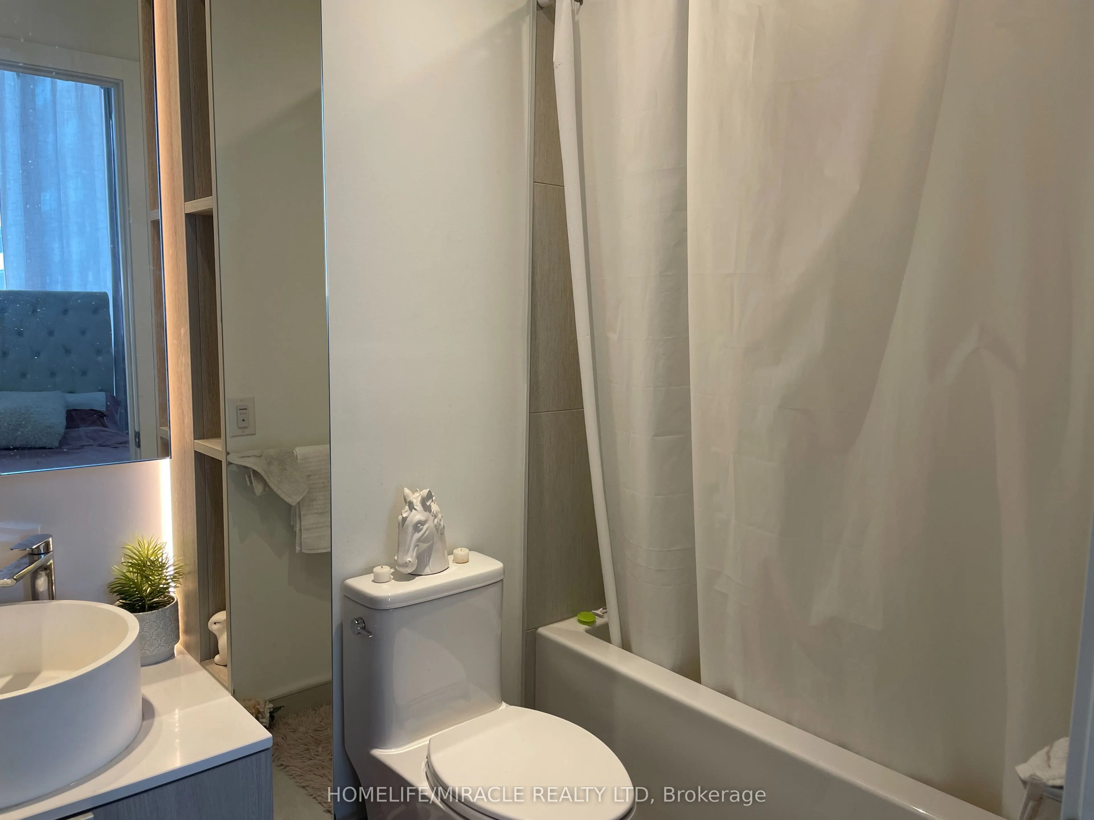 28 Ann Street, #1411