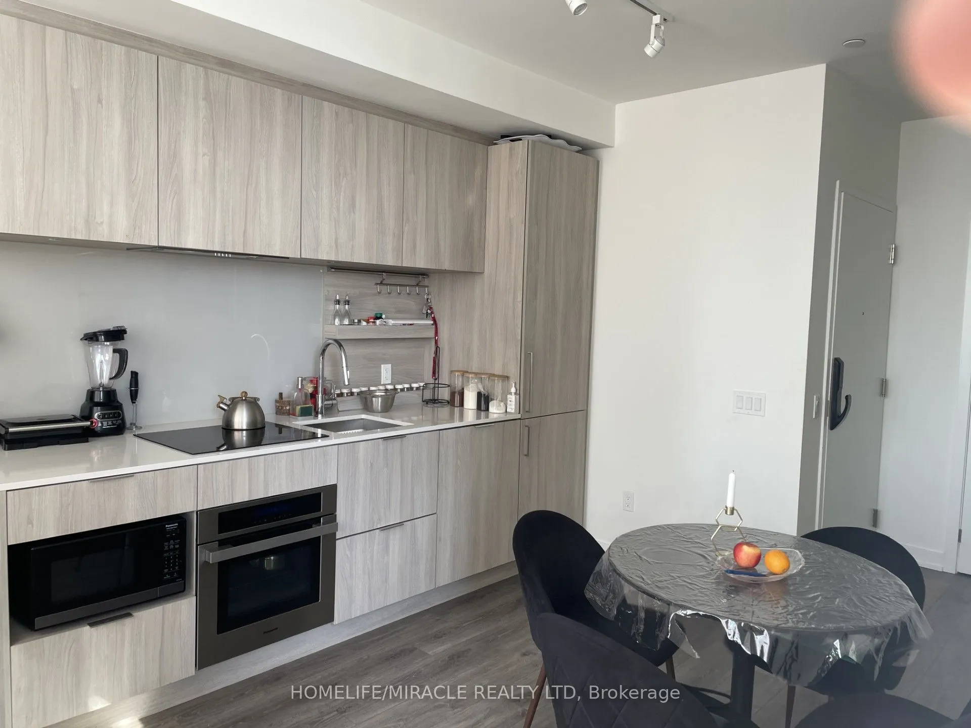 28 Ann Street, #1411