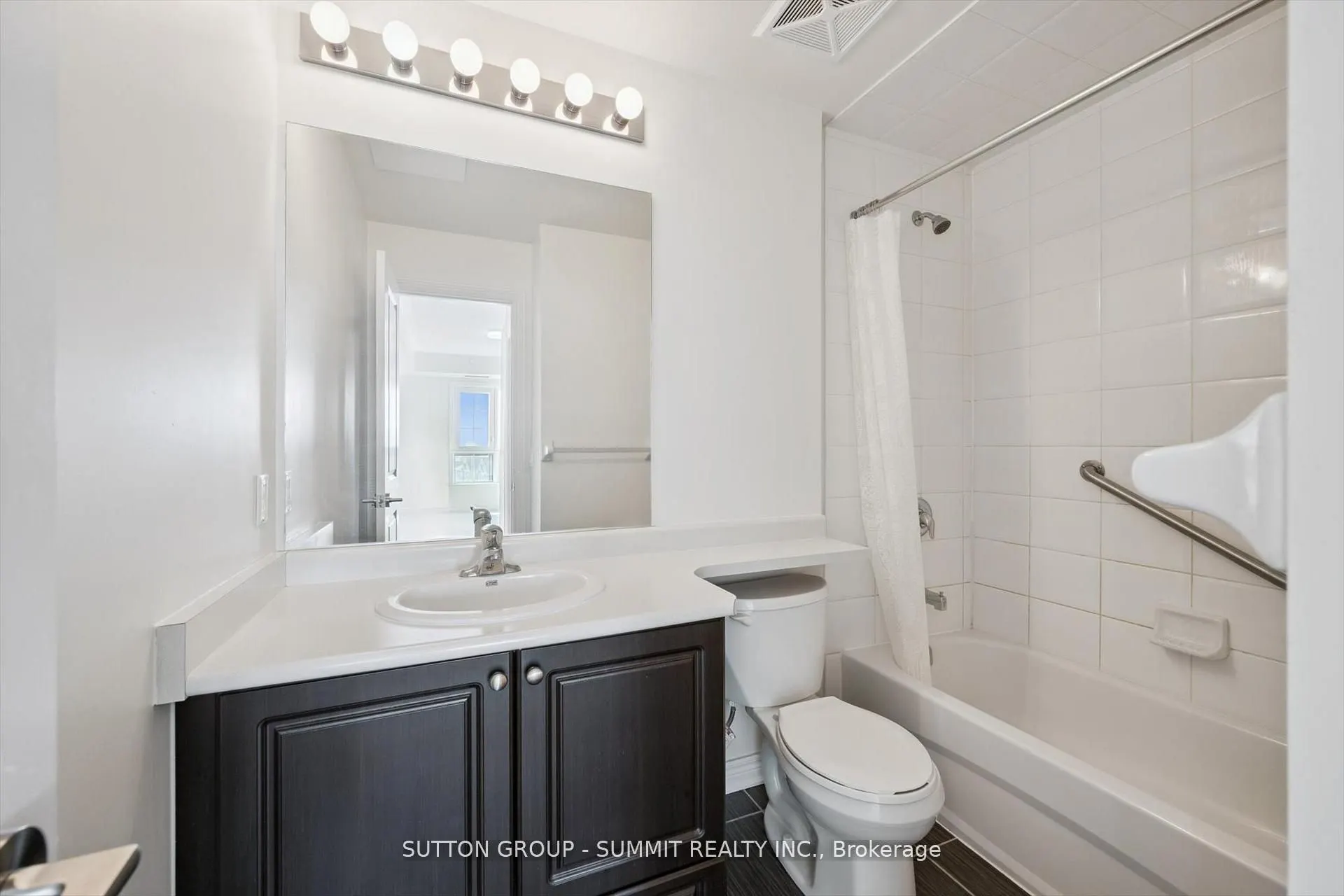 216 Oak Park Boulevard, #433
