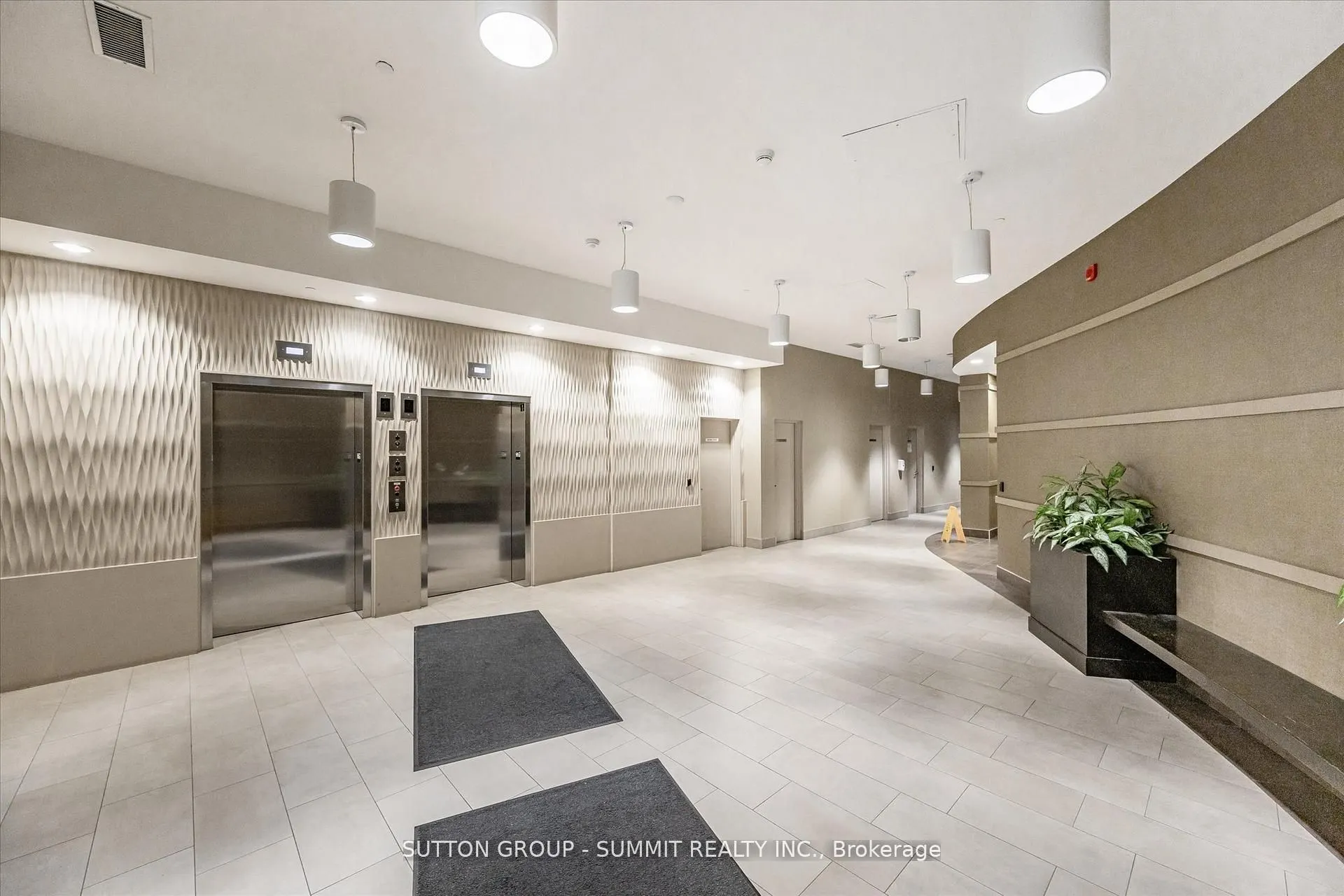 216 Oak Park Boulevard, #433