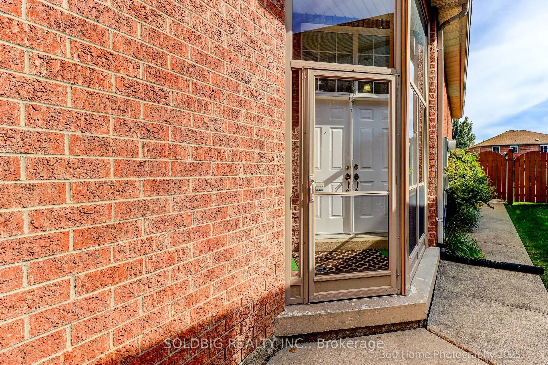 25 Trailridge Drive