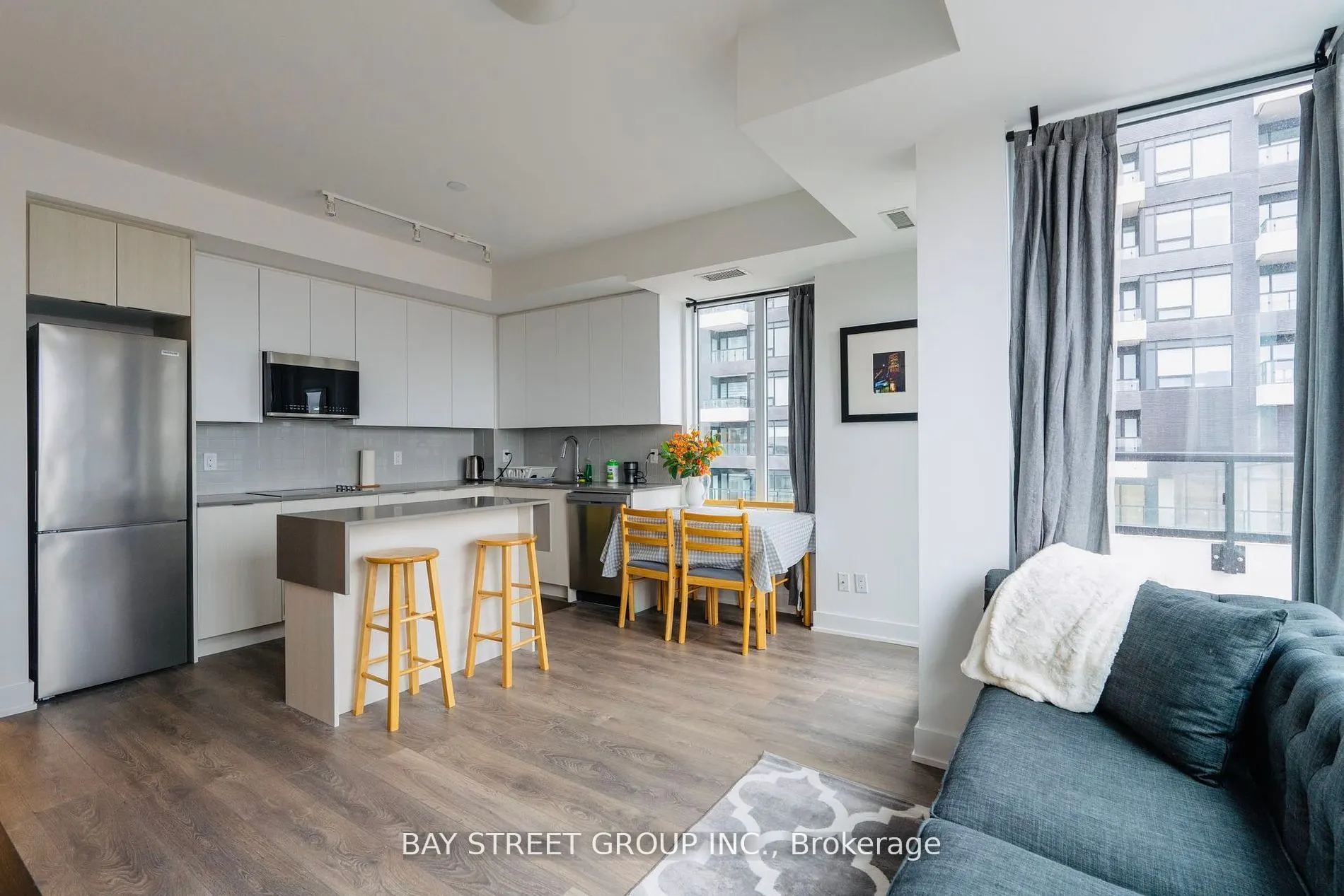 2485 Taunton Road W, #620