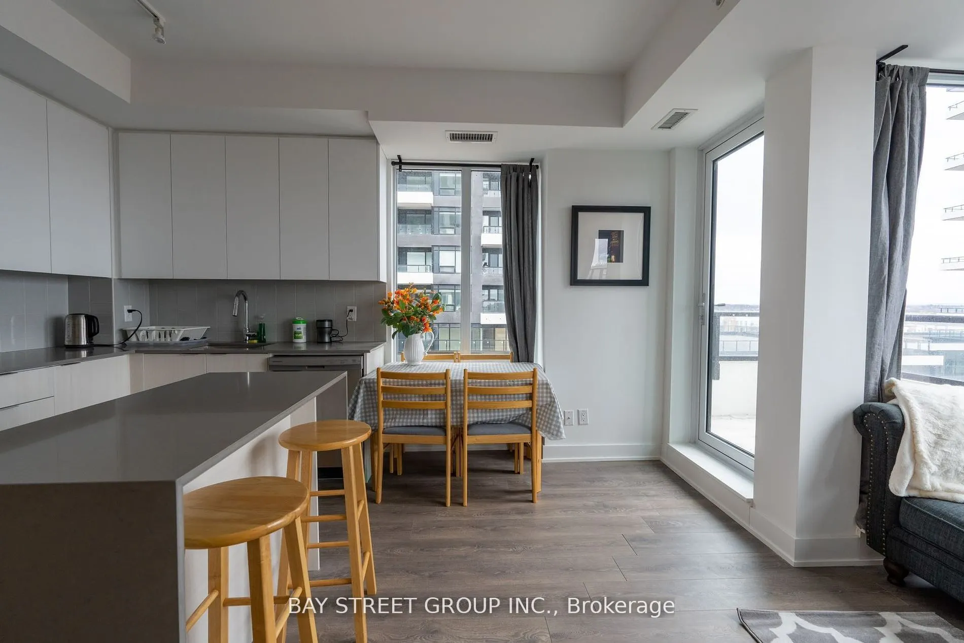 2485 Taunton Road W, #620