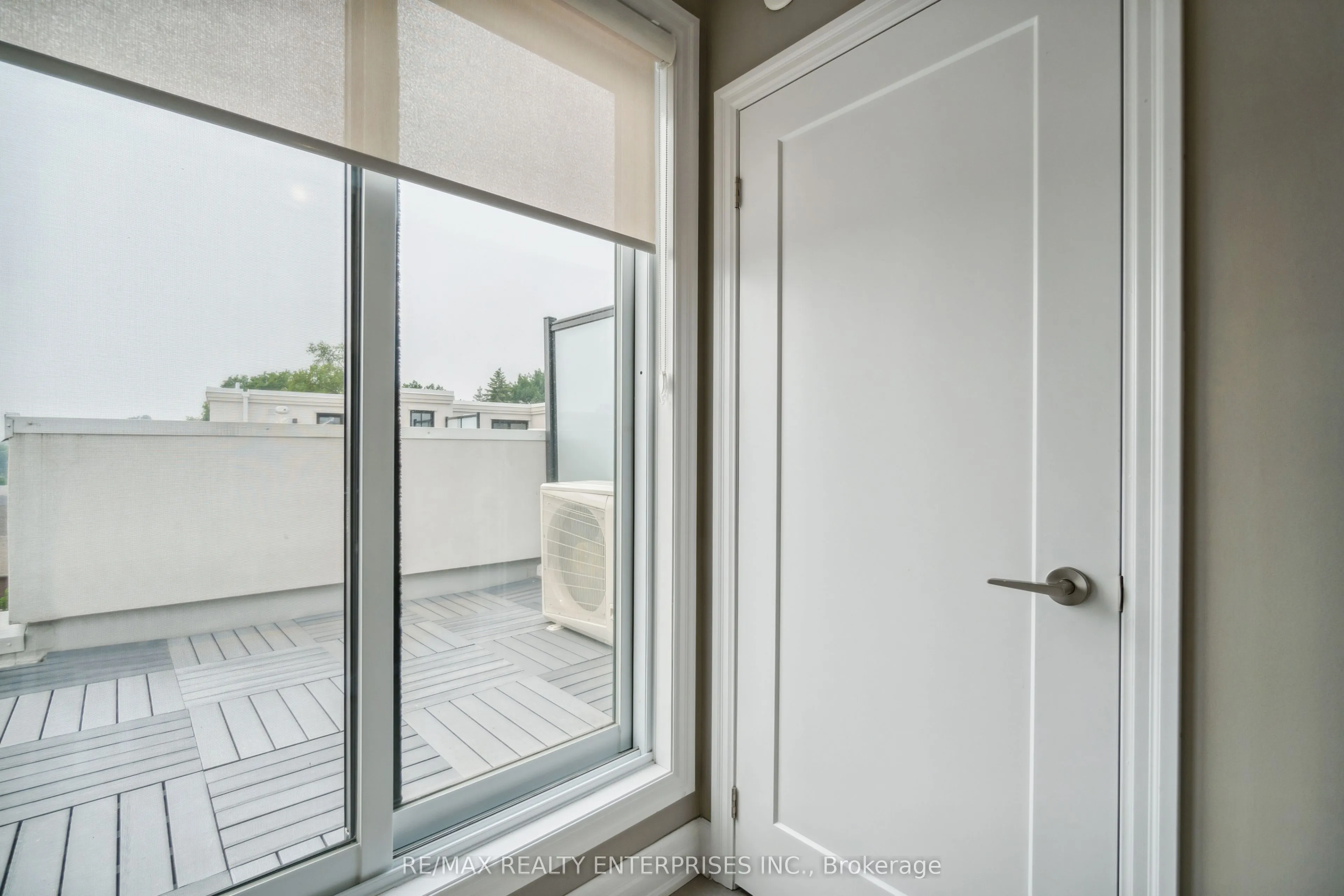 657 Cricklewood Drive, #532