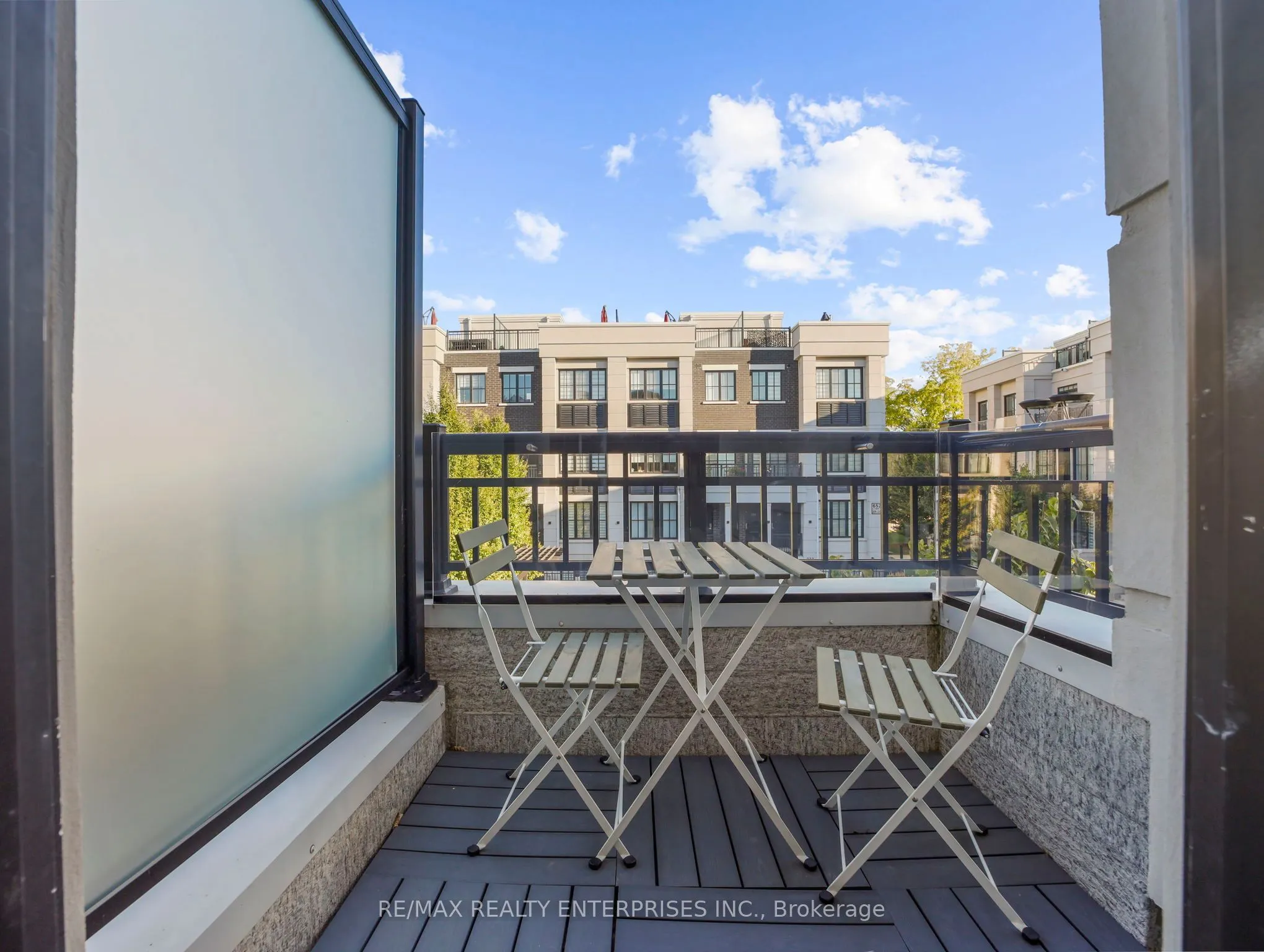 657 Cricklewood Drive, #532