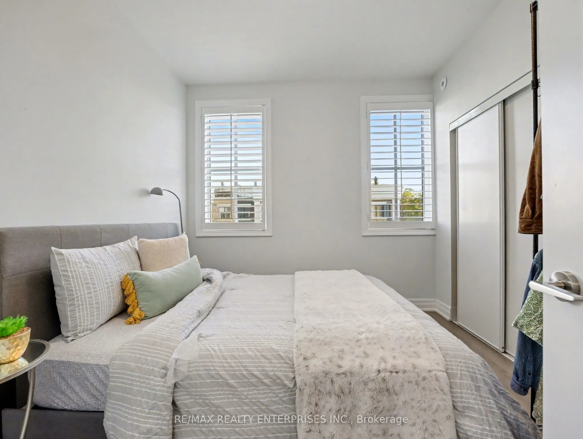 657 Cricklewood Drive, #532