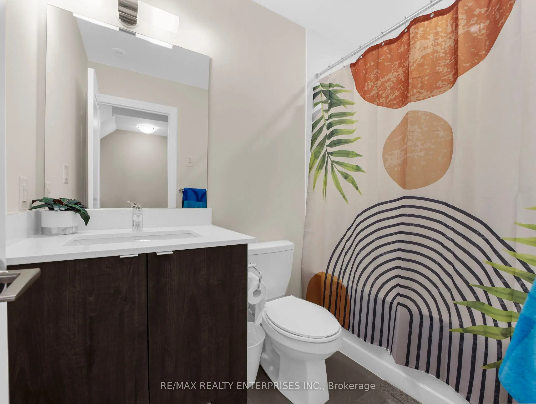 657 Cricklewood Drive, #532