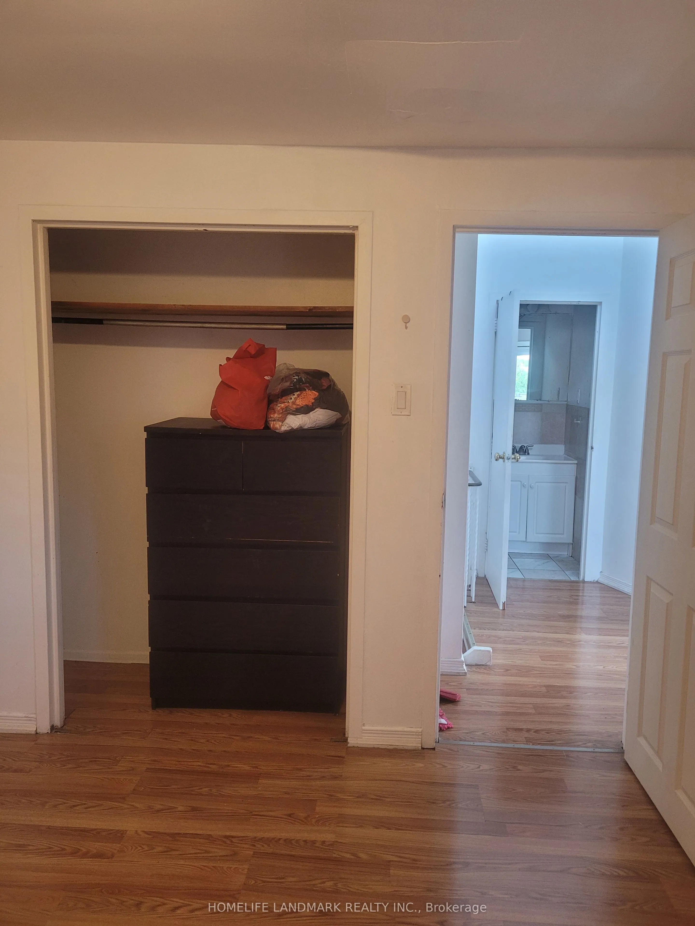 3335 Lake Shore Boulevard W, ##1