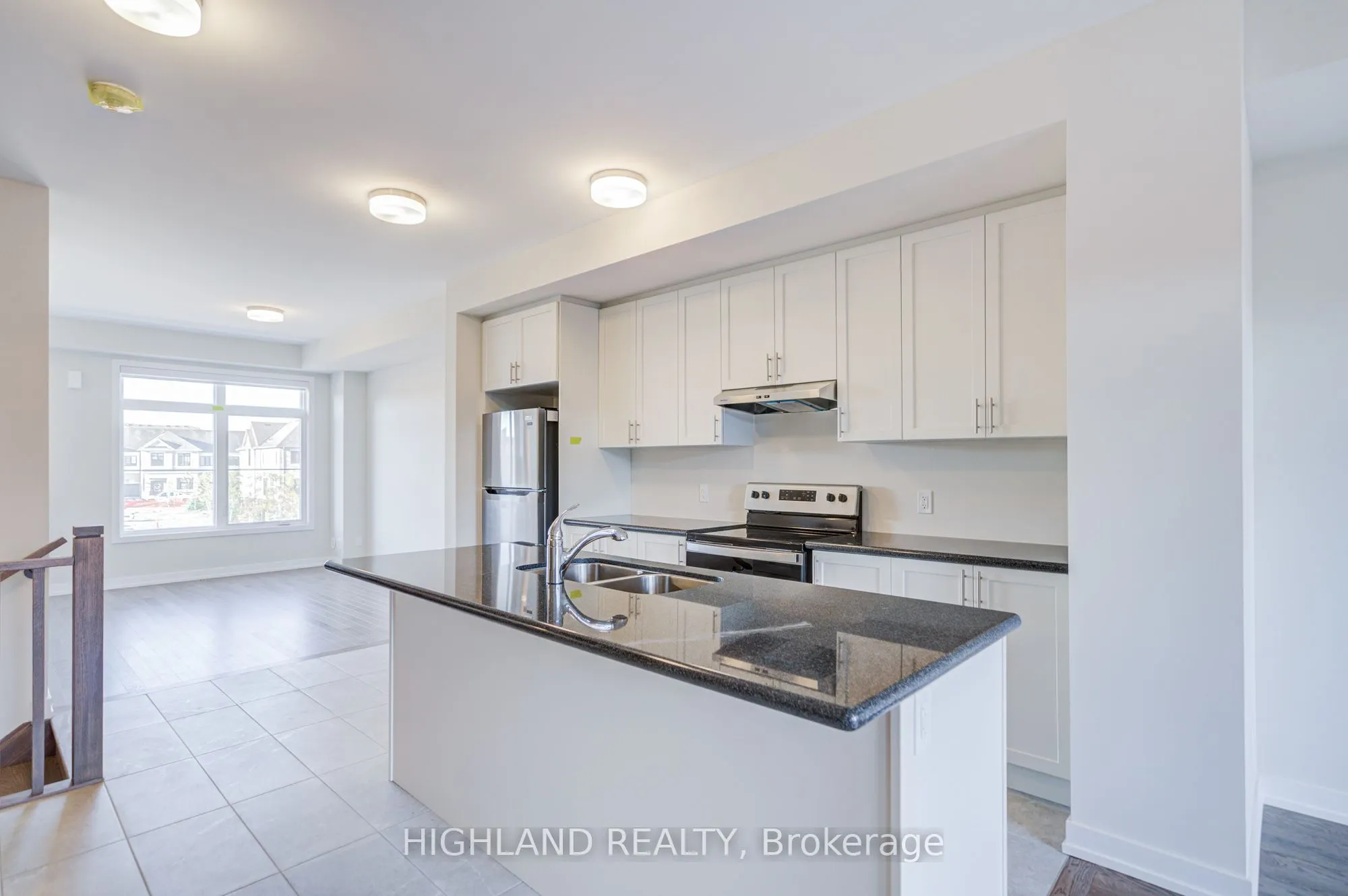 1170 Dartmouth Crescent