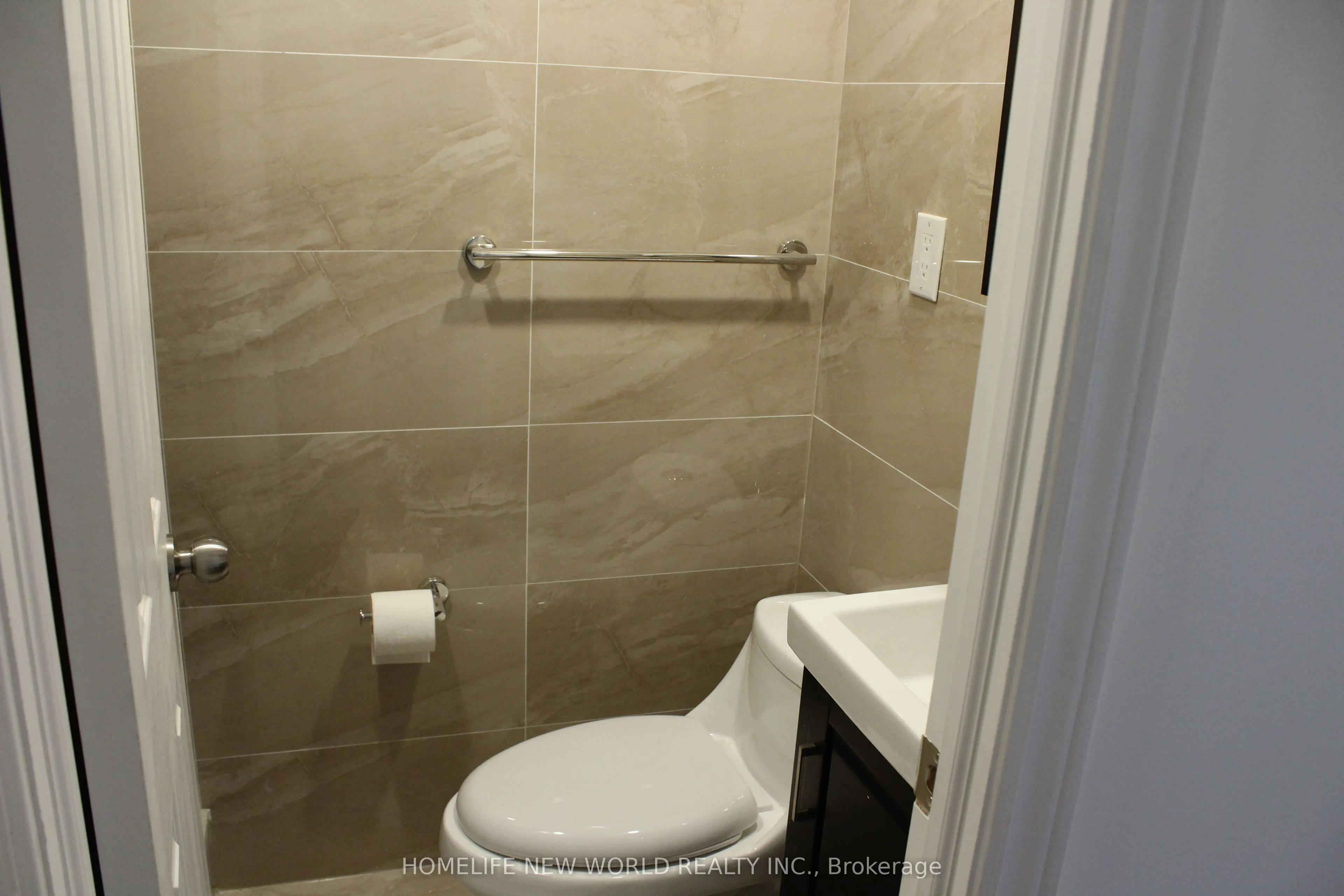 2466 St Clair Avenue W, #301