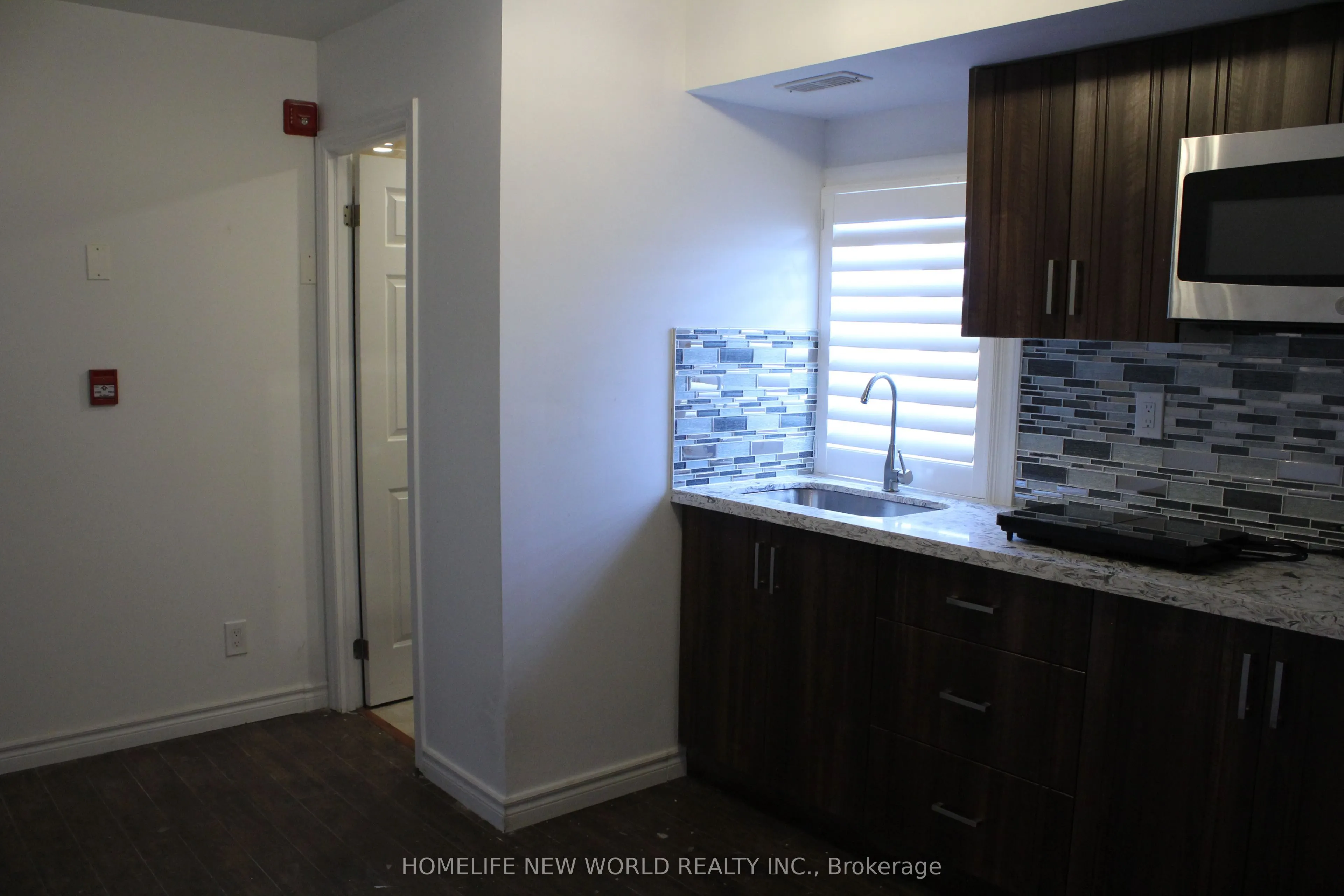 2466 St Clair Avenue W, #301
