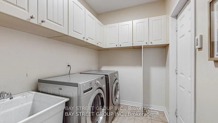 2292 Blue Oak Circle