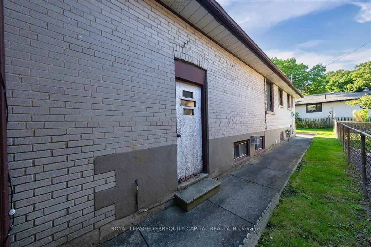 65 Glenmanor Drive