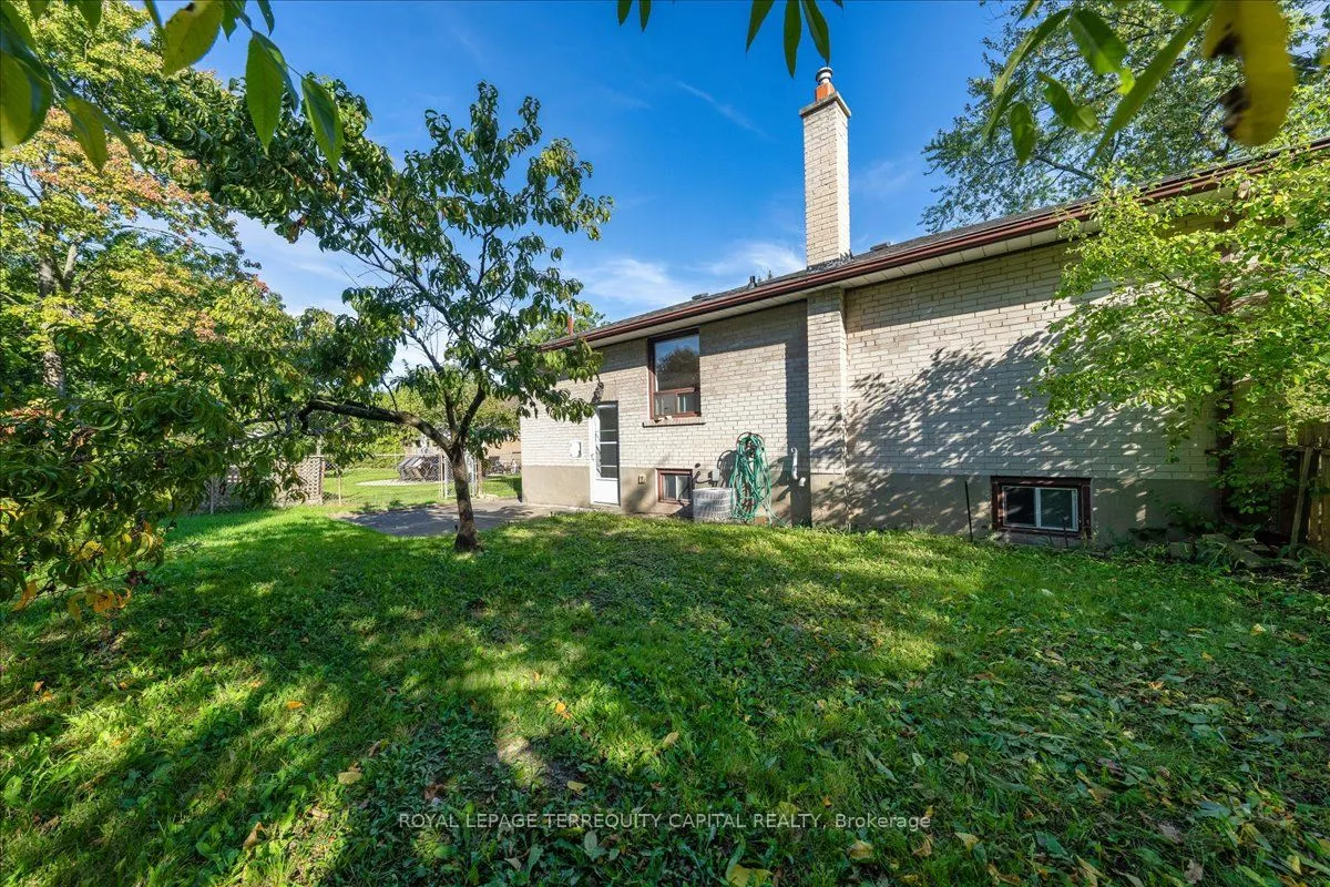 65 Glenmanor Drive