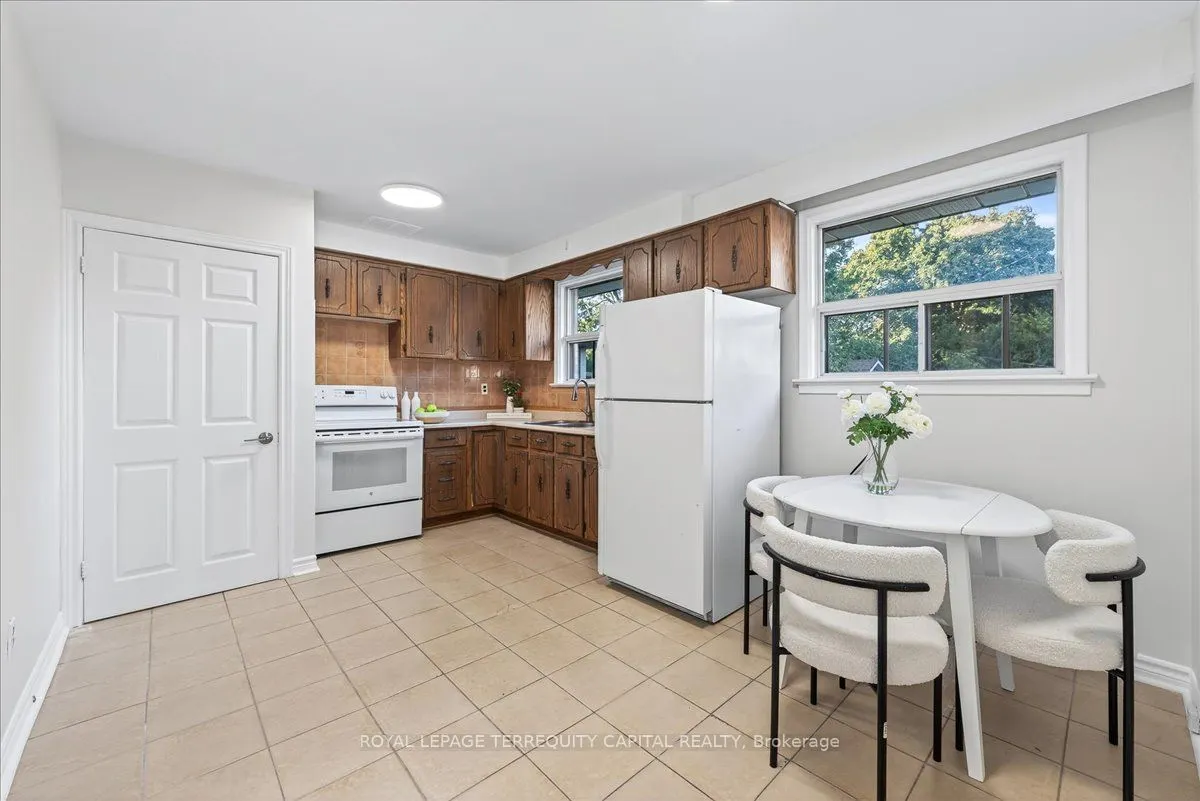 65 Glenmanor Drive
