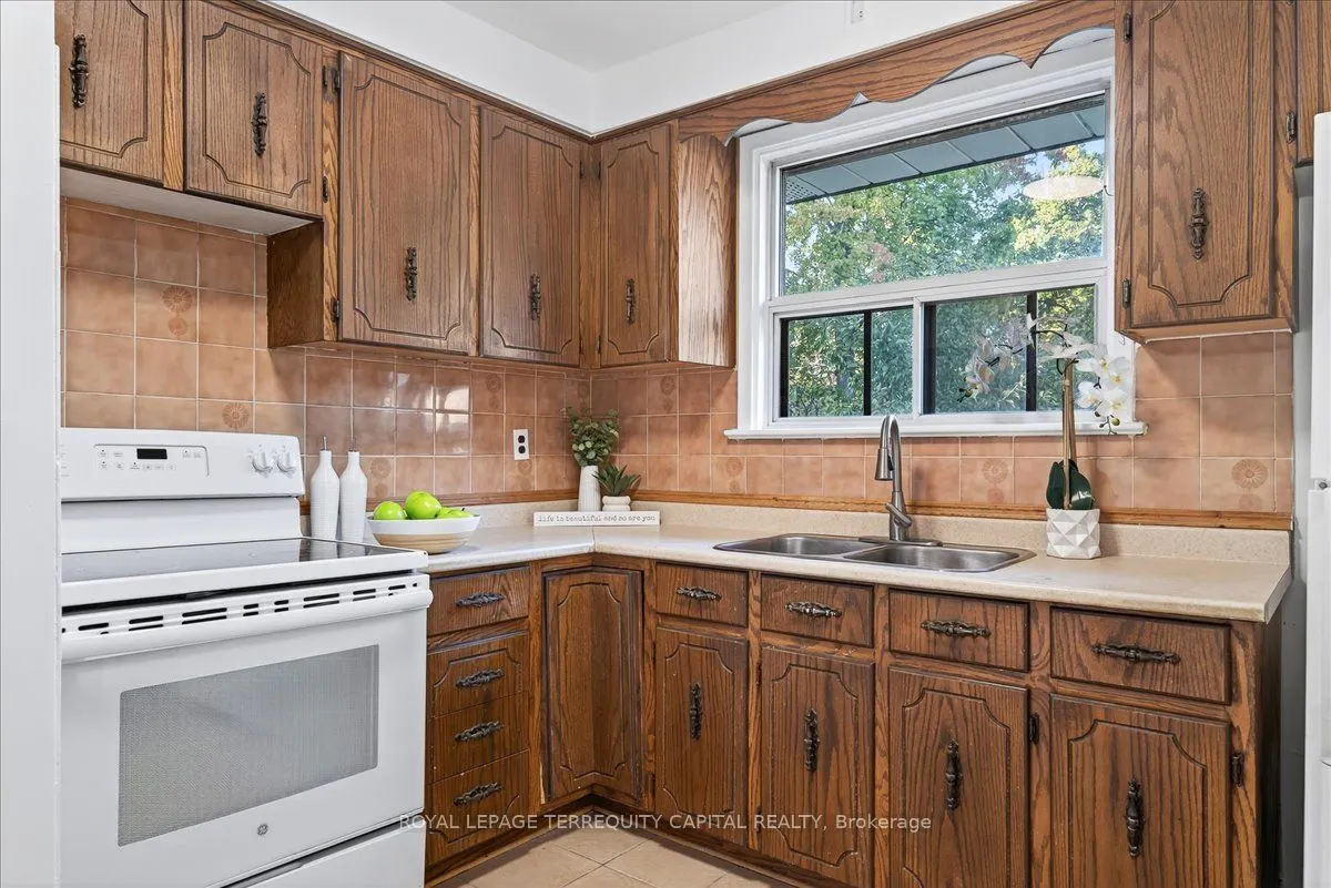 65 Glenmanor Drive