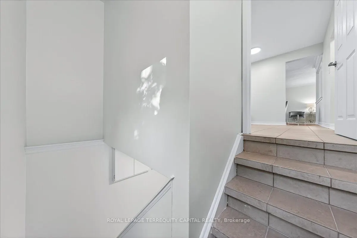 65 Glenmanor Drive