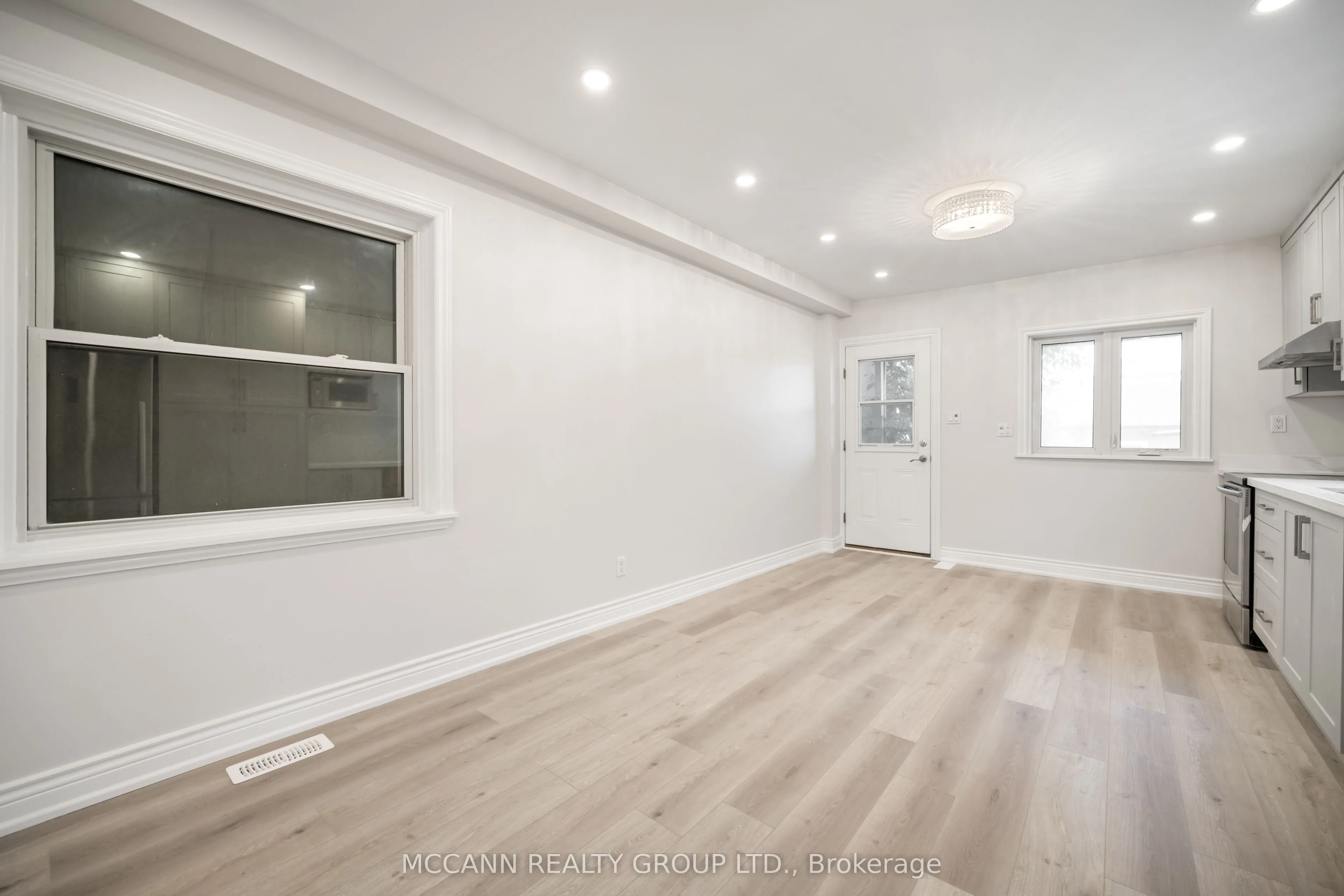 274 Boon Avenue, #Mn &2nd