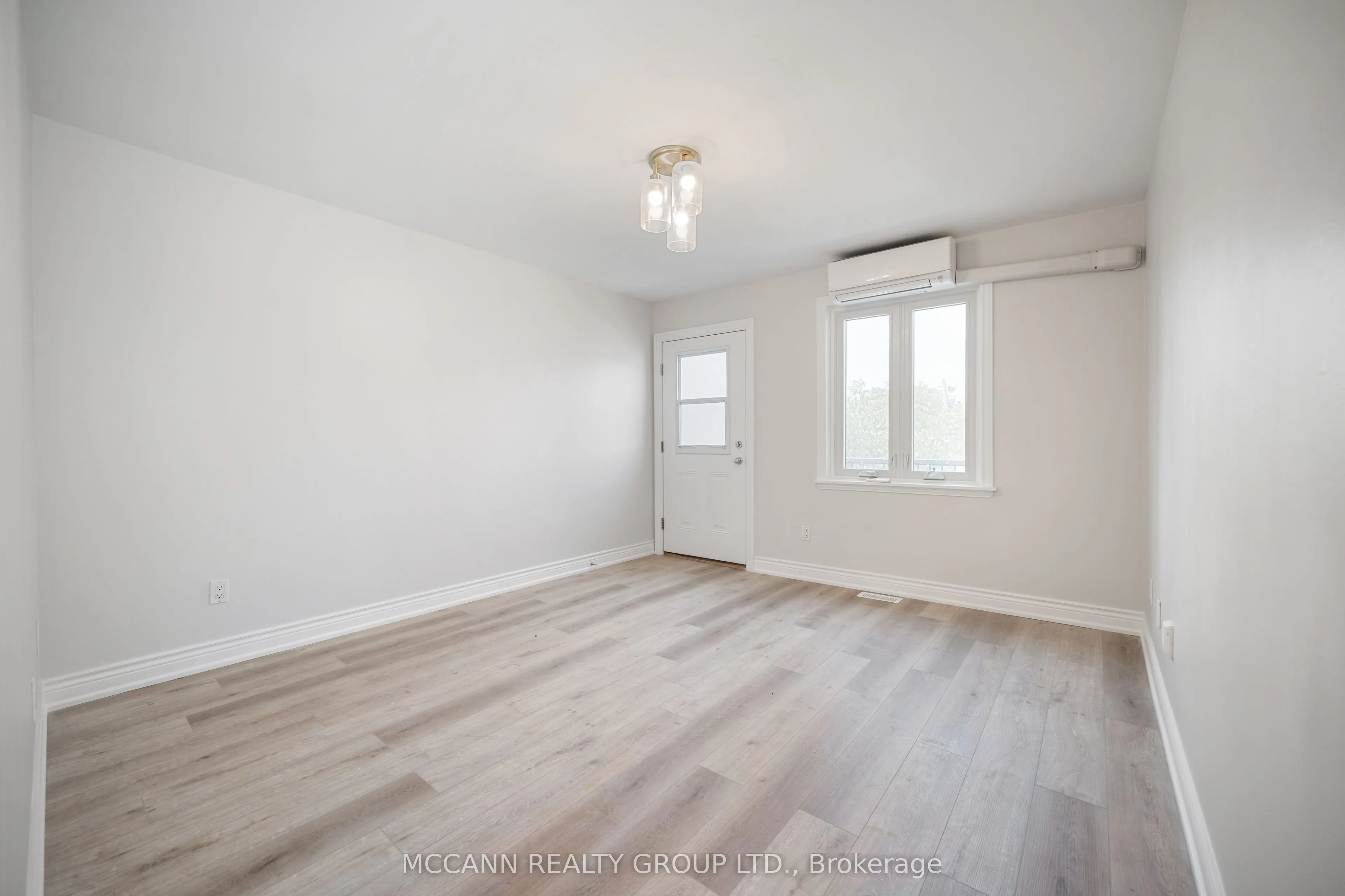 274 Boon Avenue, #Mn &2nd