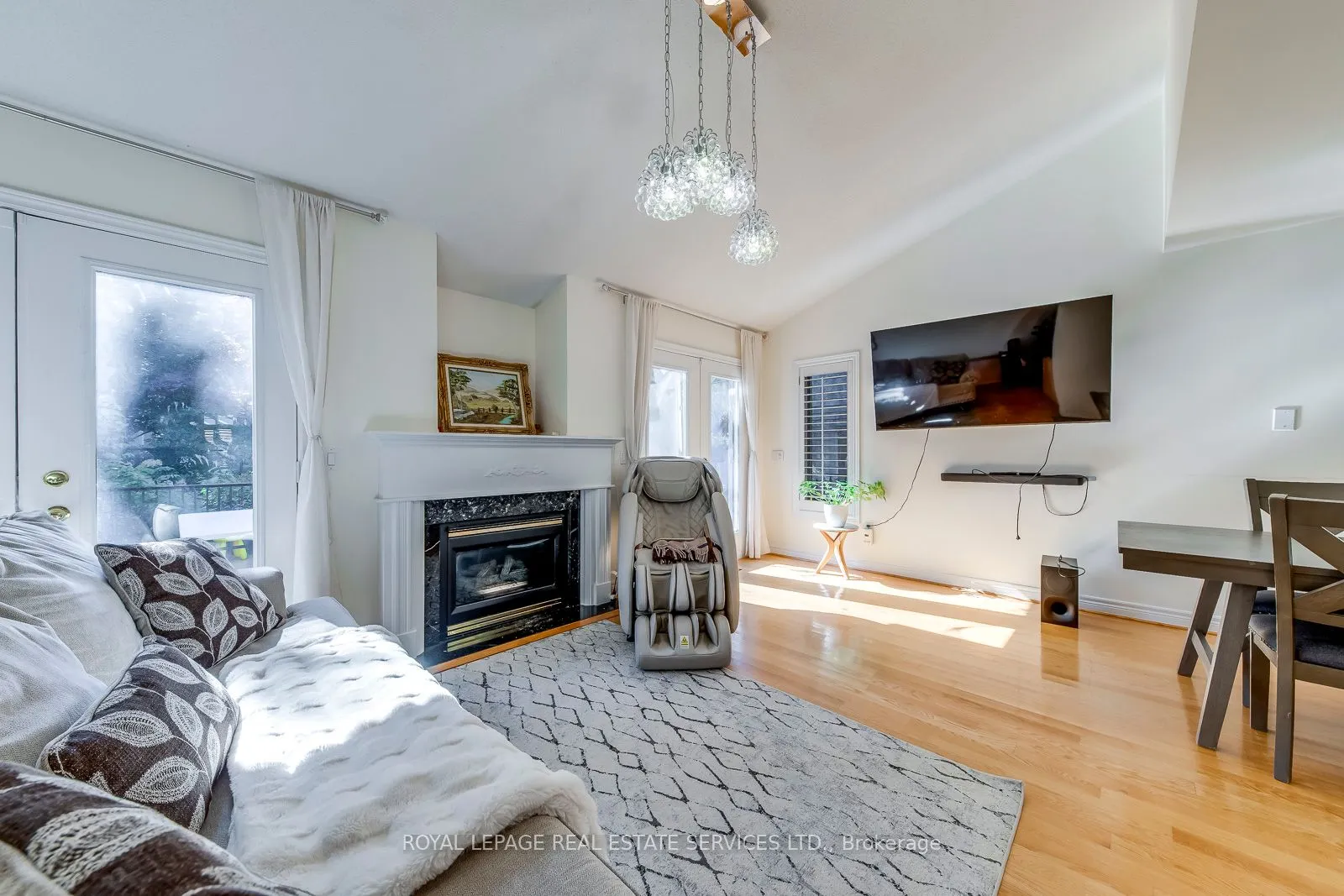 1544 Bayshire Drive