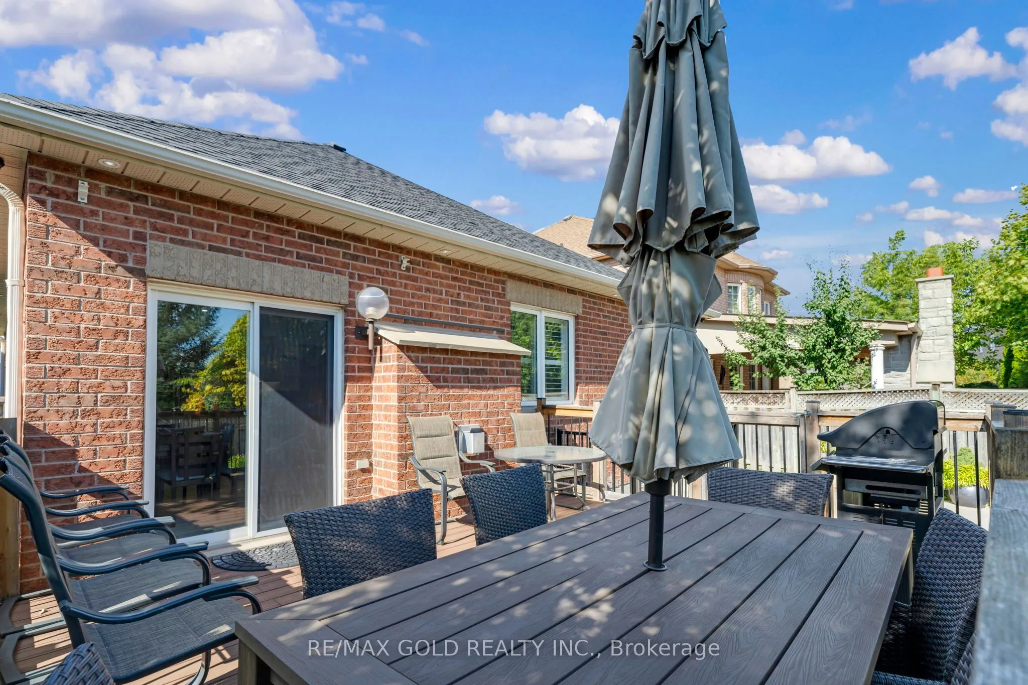 46 Cobblestone Court