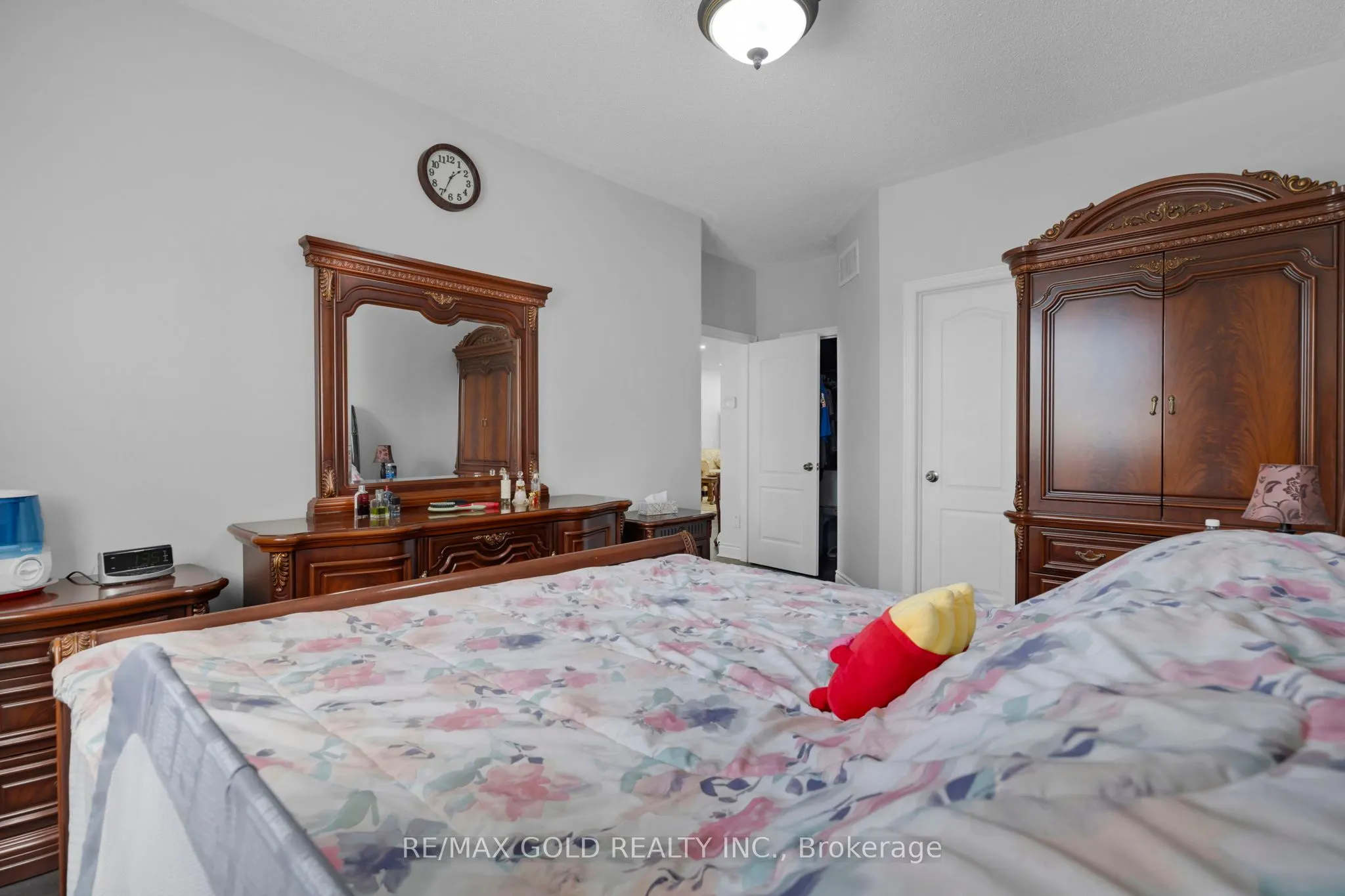 46 Cobblestone Court