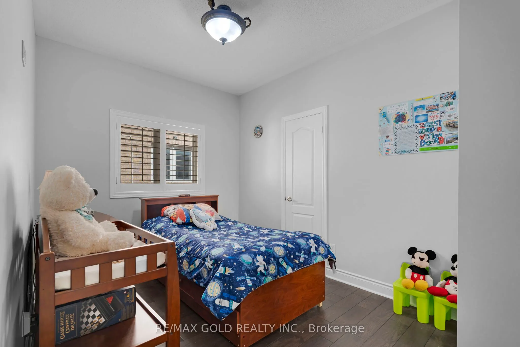 46 Cobblestone Court