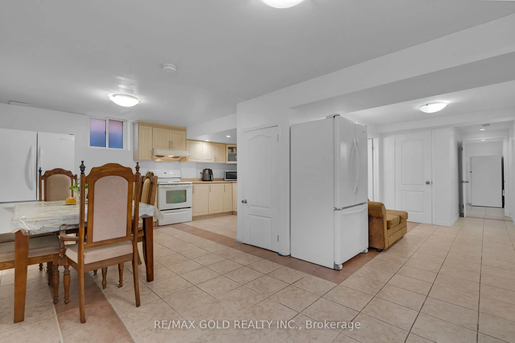 46 Cobblestone Court