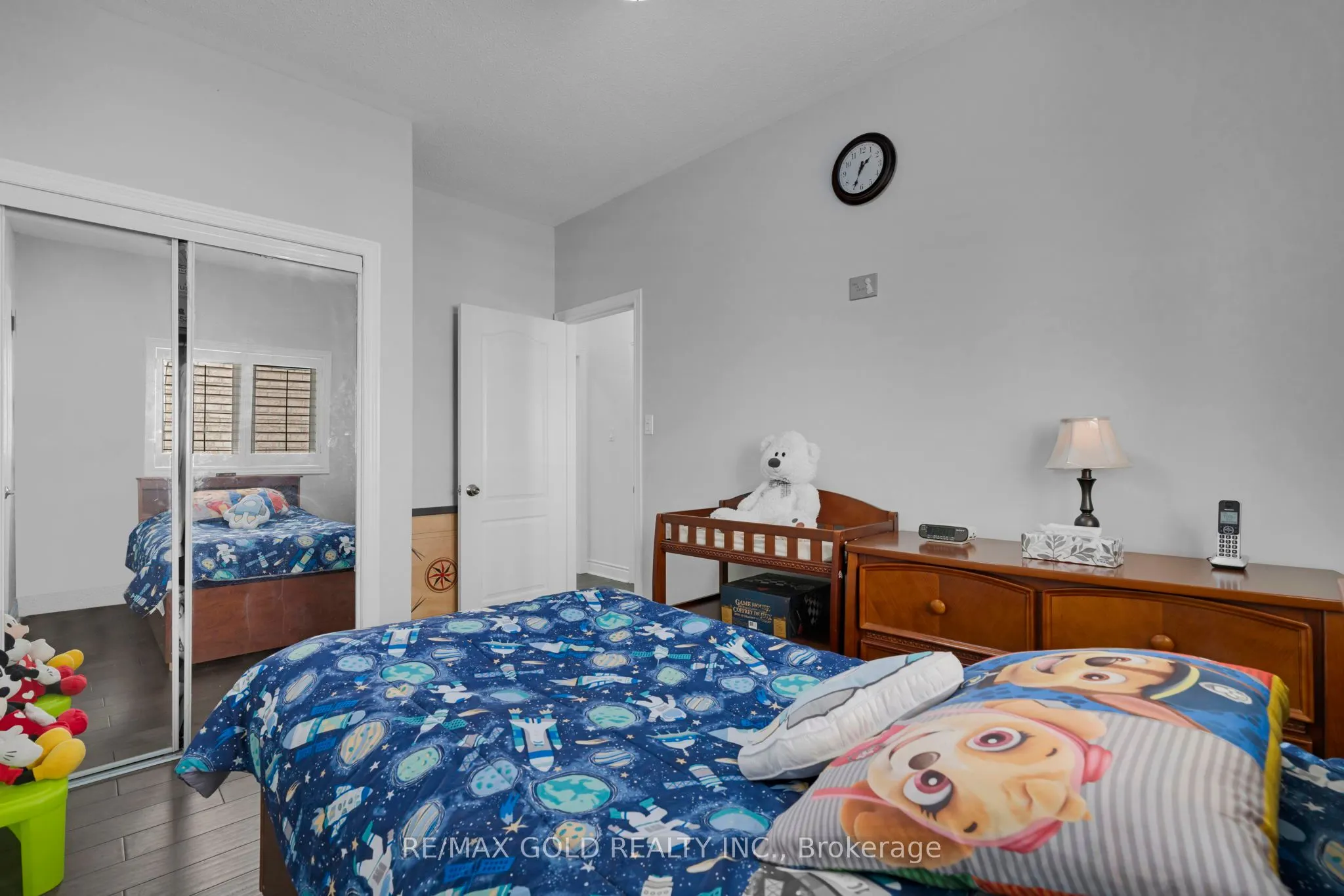46 Cobblestone Court
