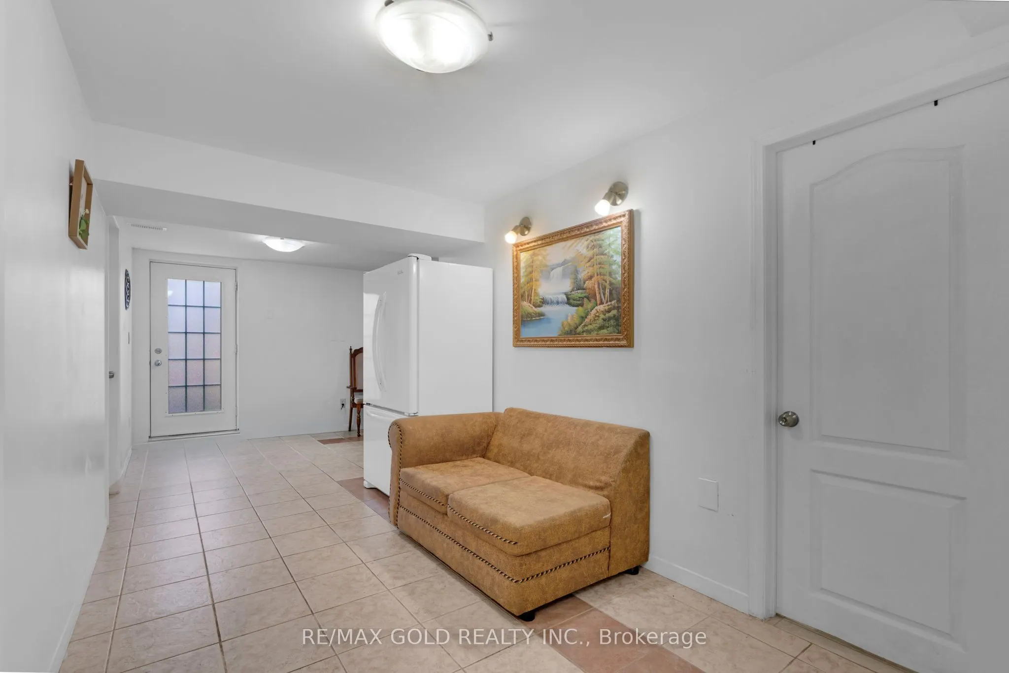 46 Cobblestone Court