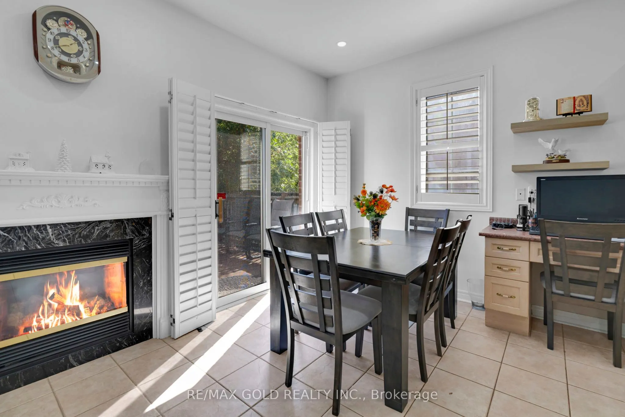 46 Cobblestone Court