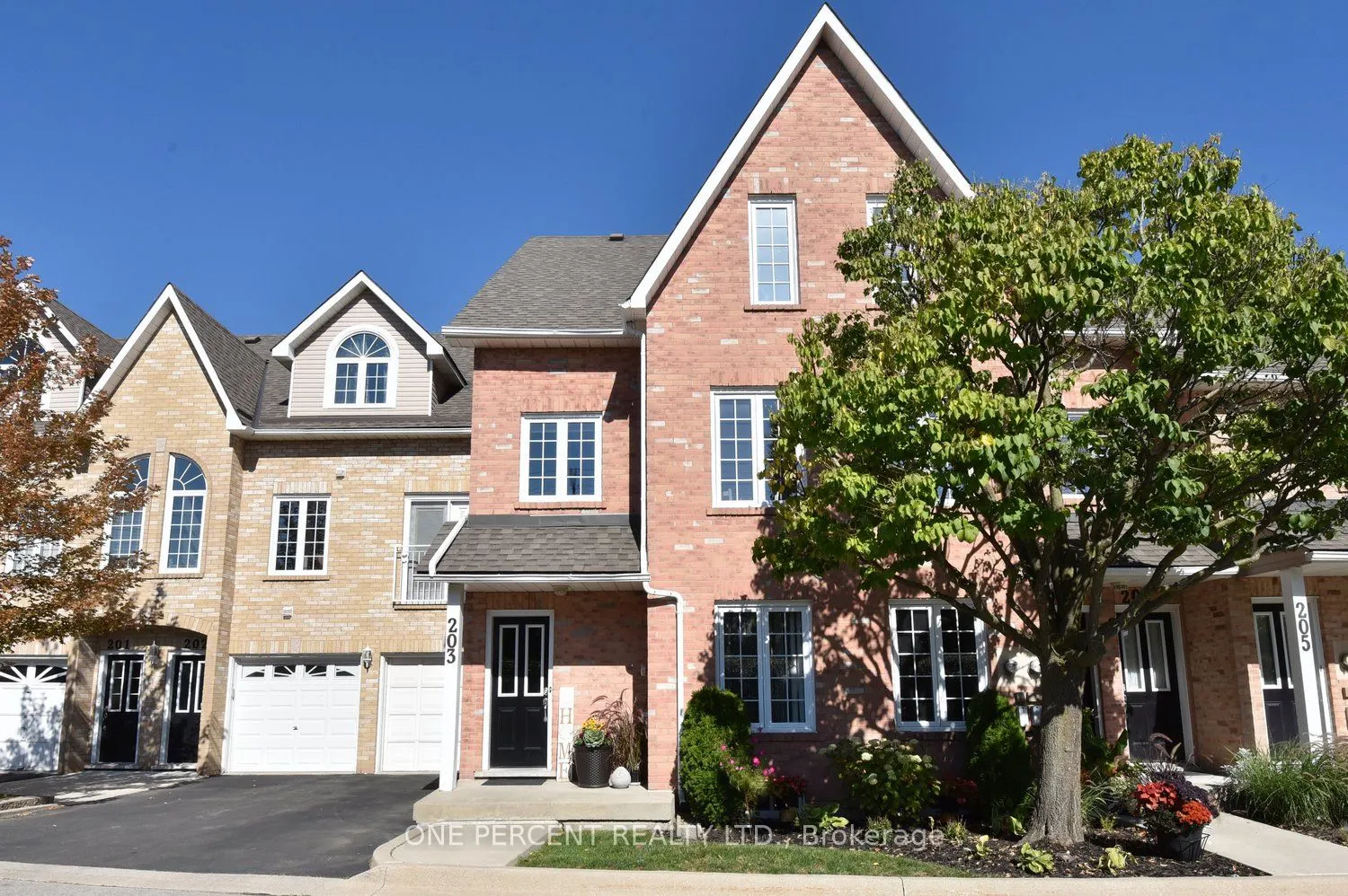 2075 Walkers Line, #203