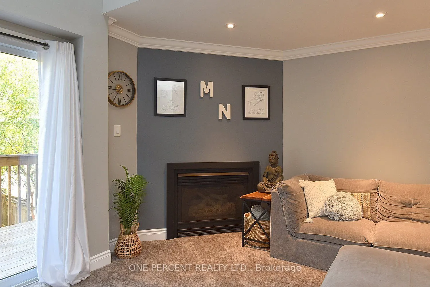 2075 Walkers Line, #203