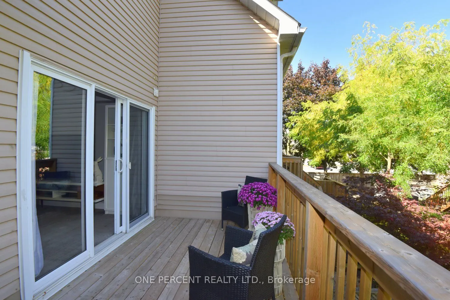 2075 Walkers Line, #203