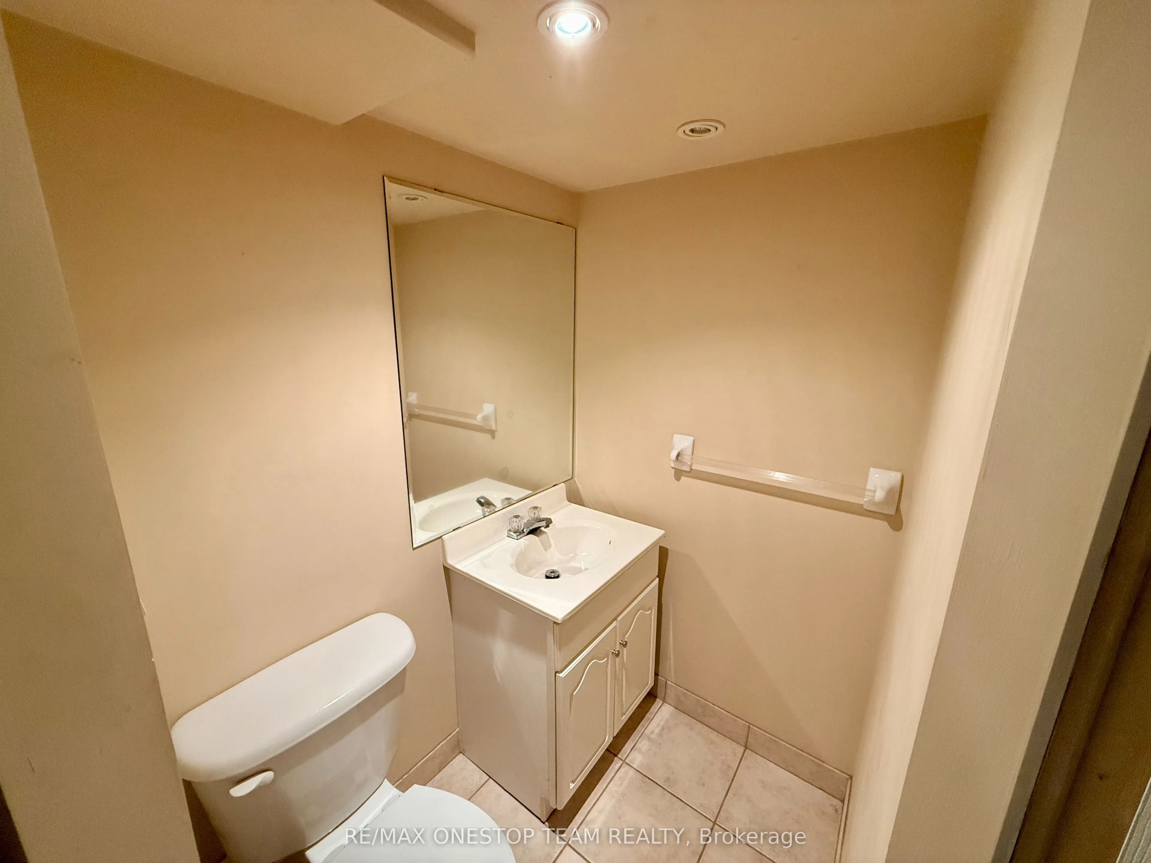 4070 Lorraine Crescent