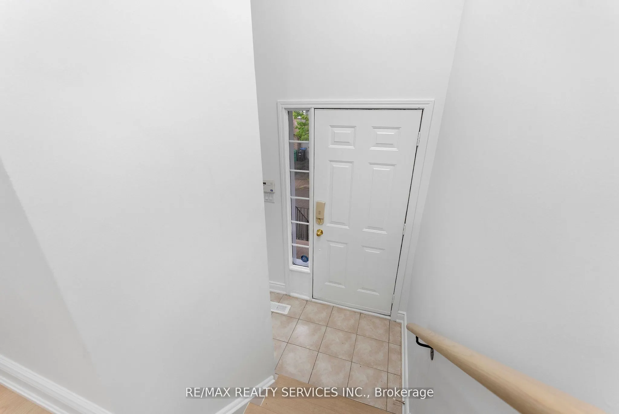 80 Acorn Place, #28