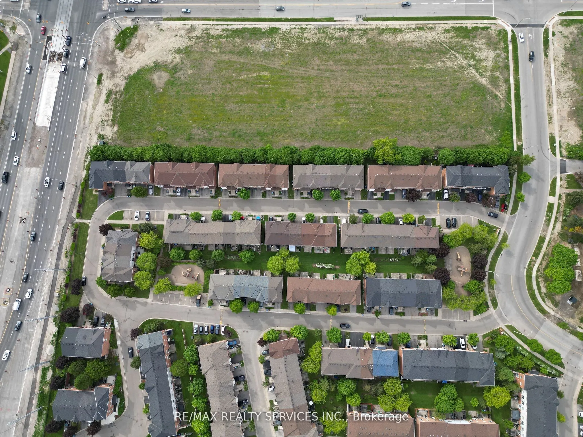 80 Acorn Place, #28