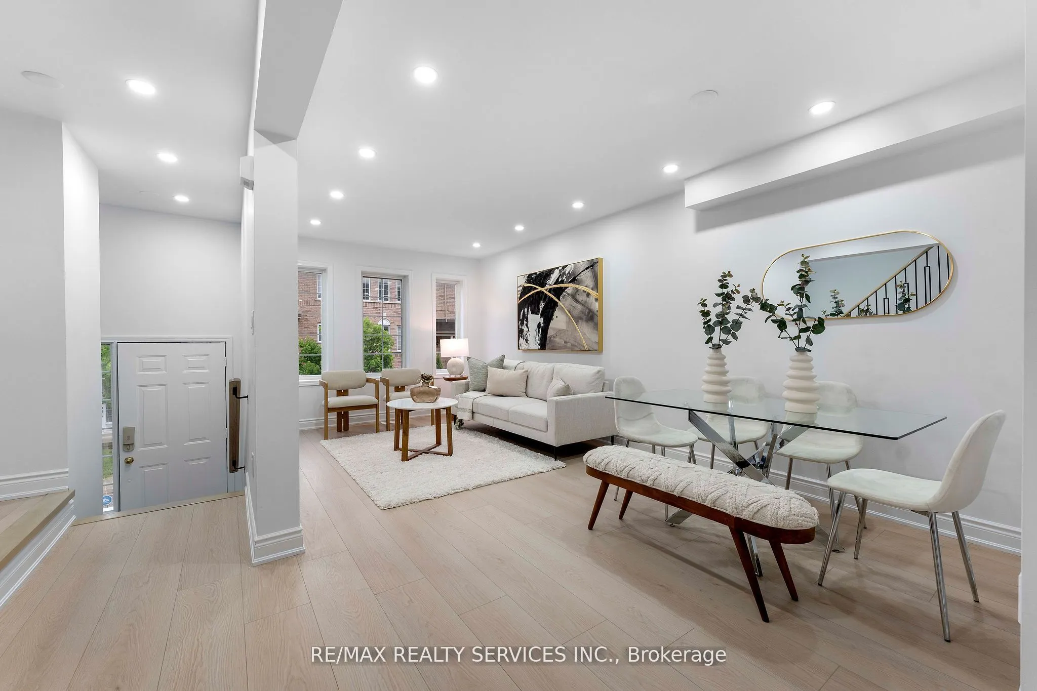 80 Acorn Place, #28