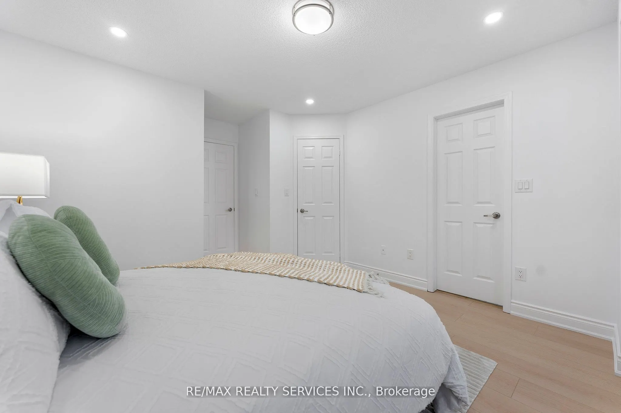 80 Acorn Place, #28
