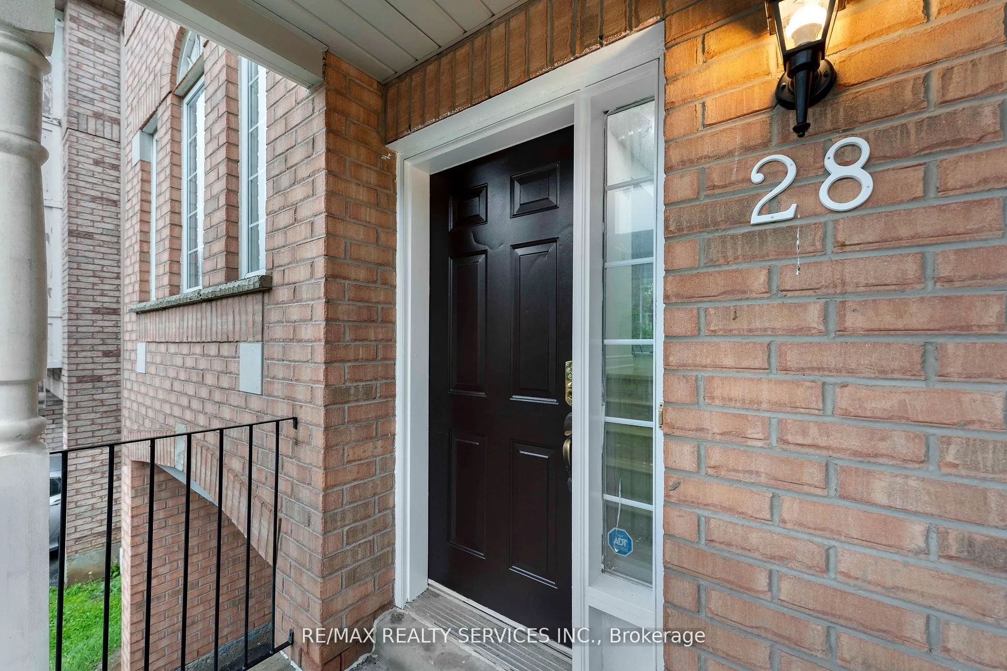 80 Acorn Place, #28
