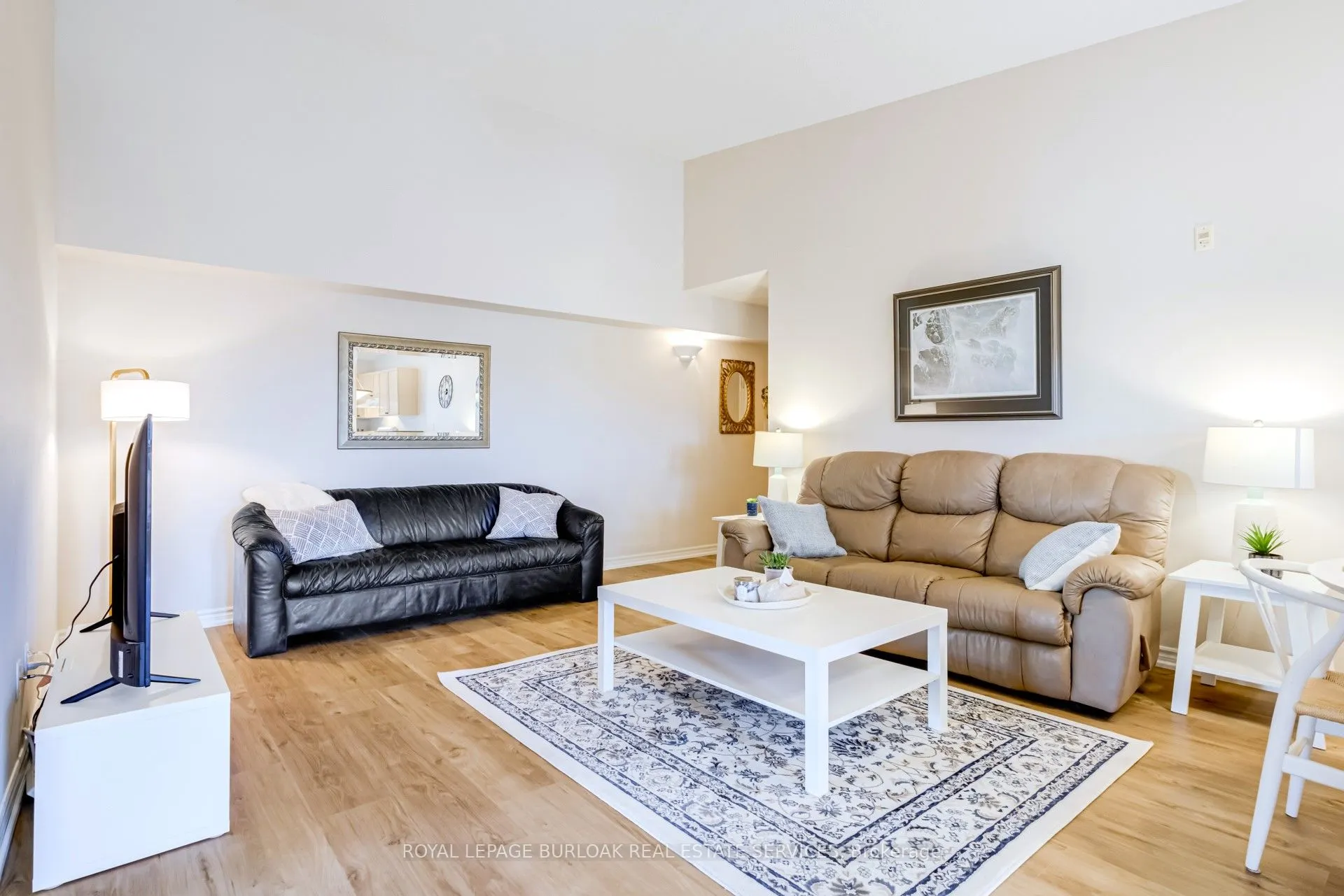 2065 Appleby Line, #402