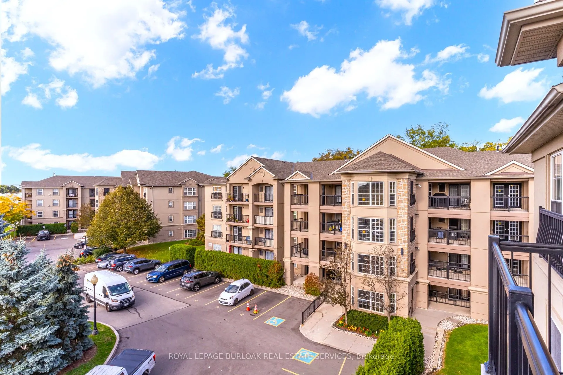 2065 Appleby Line, #402