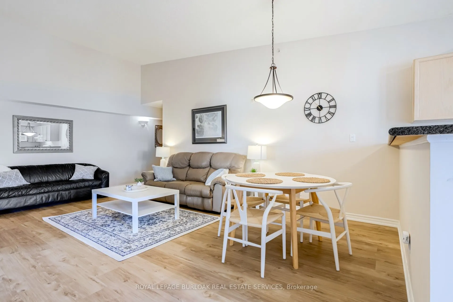 2065 Appleby Line, #402